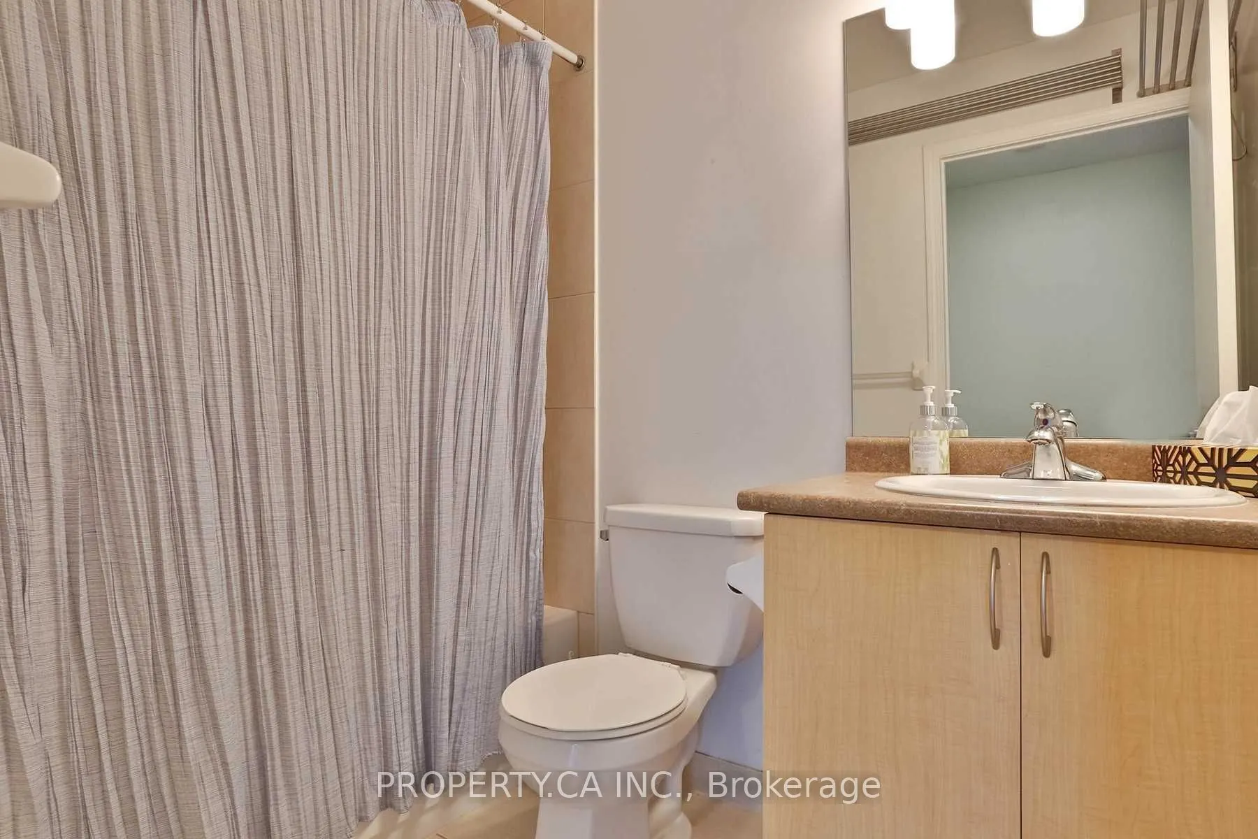 61 Heintzman Street, #305