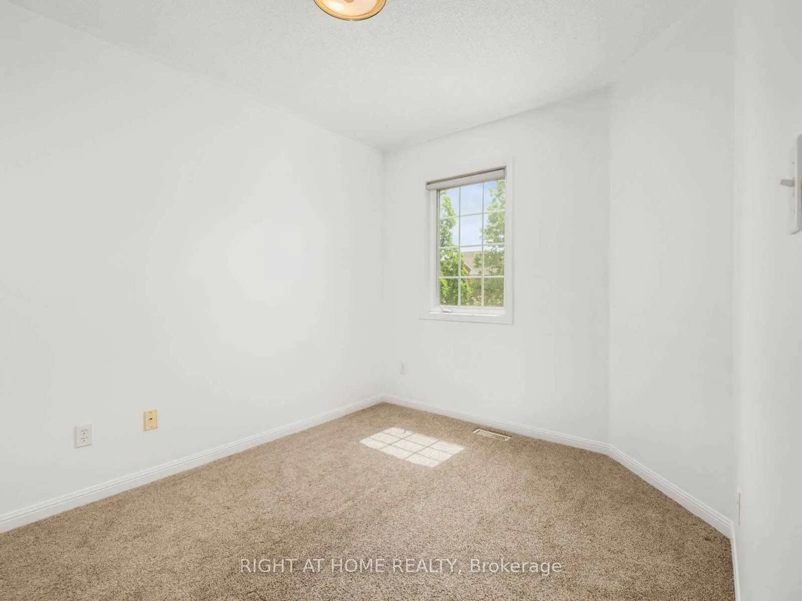 5555 Bridgeport Gate