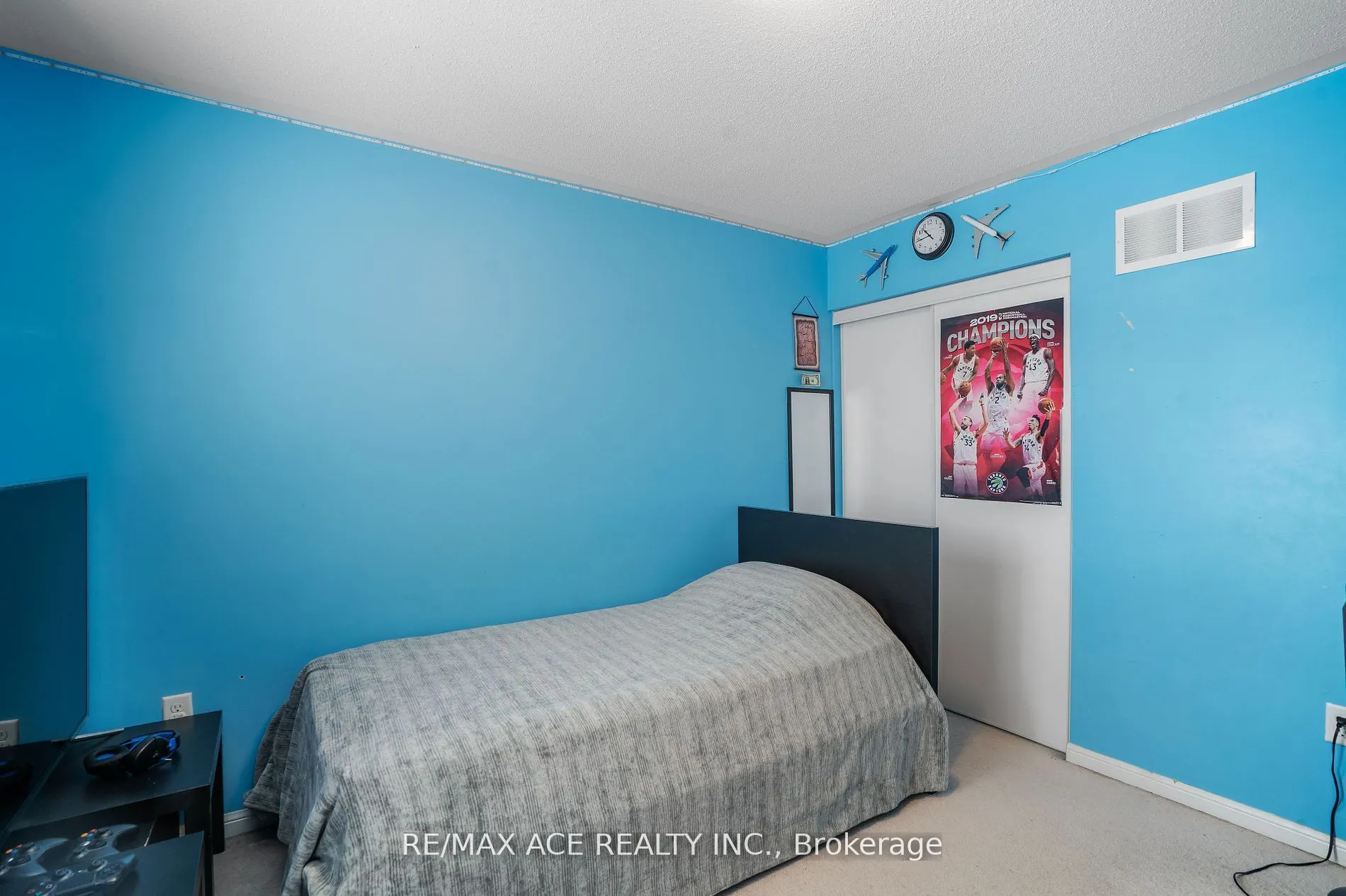 22 Apple Valley Way