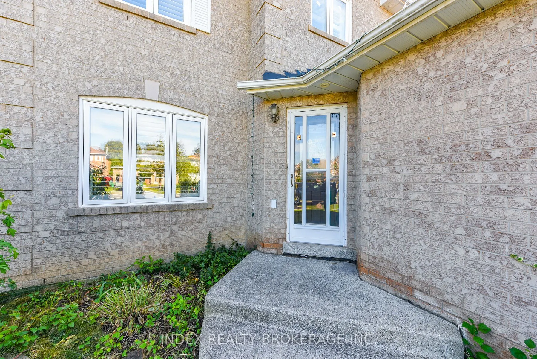 81 Mullis Crescent