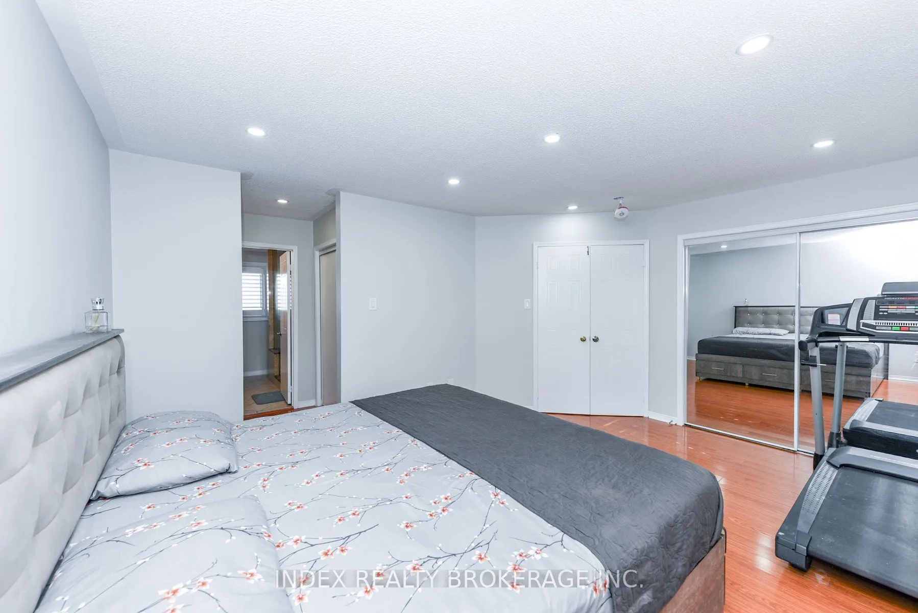 81 Mullis Crescent