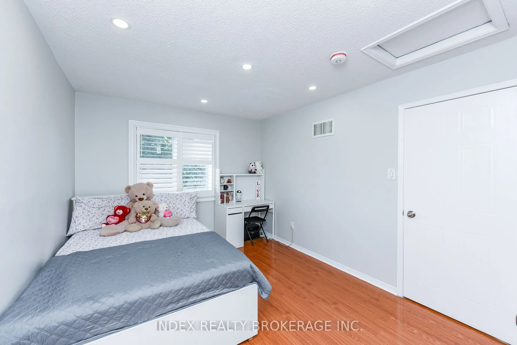 81 Mullis Crescent