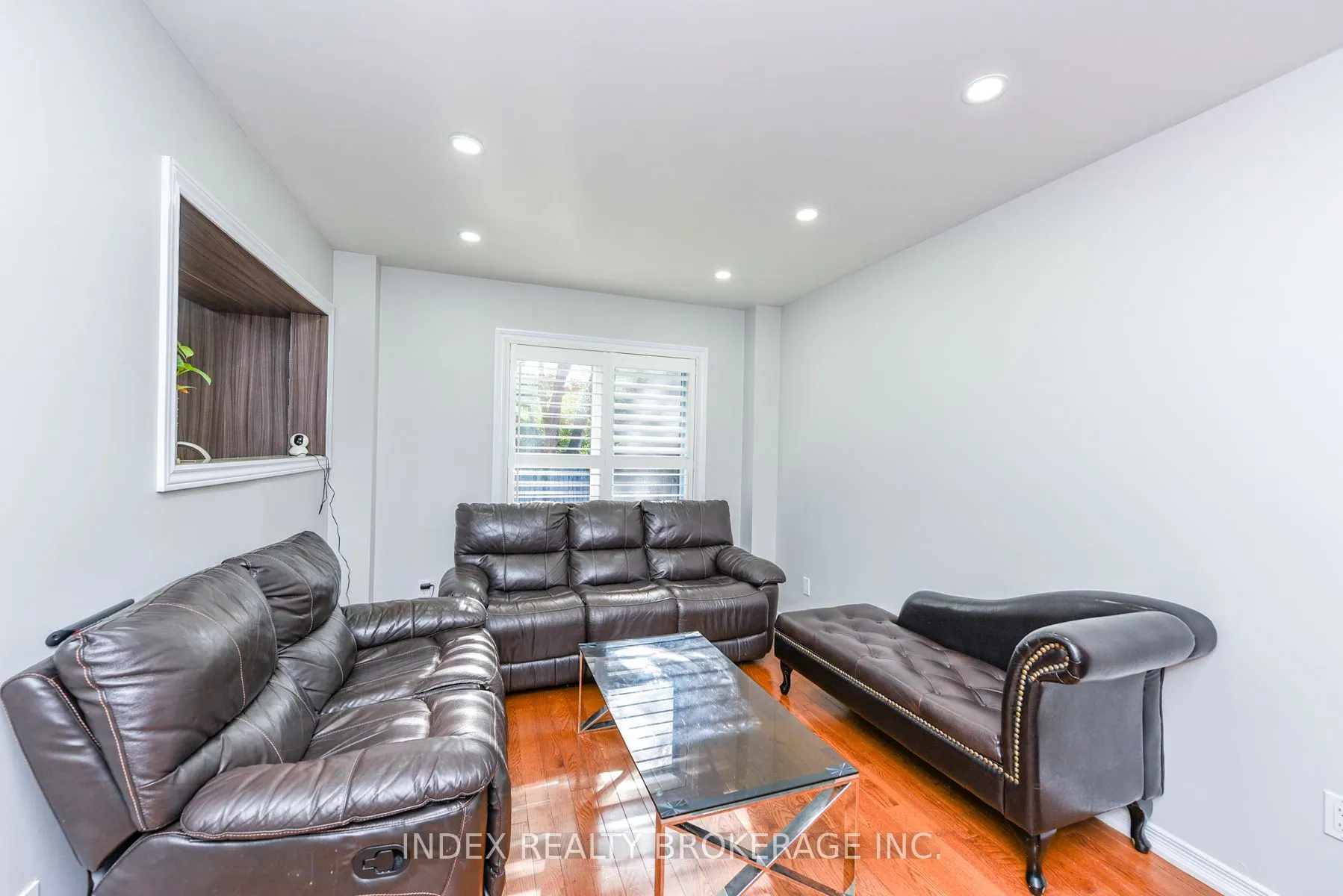 81 Mullis Crescent