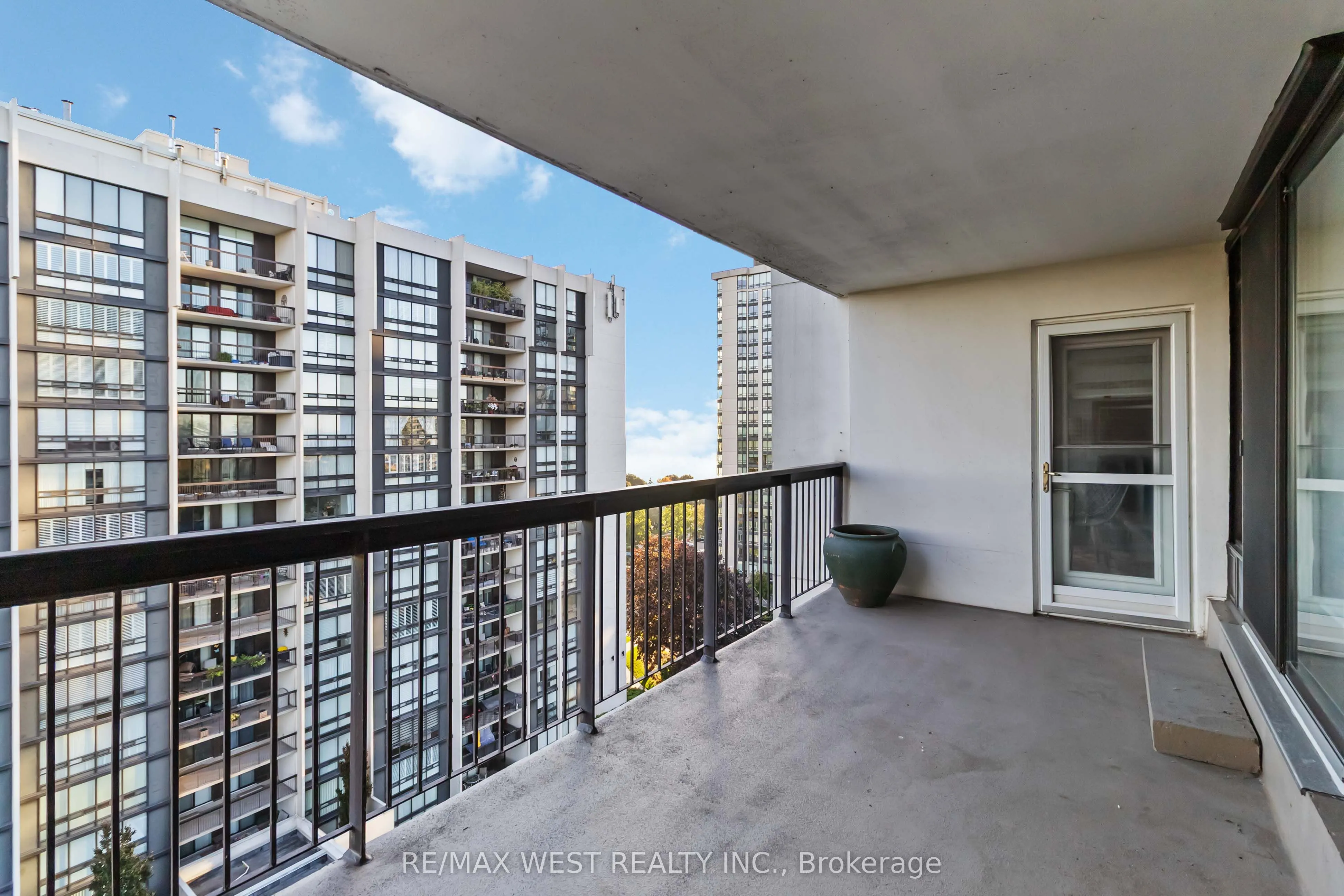 2185 Marine Drive, #1108