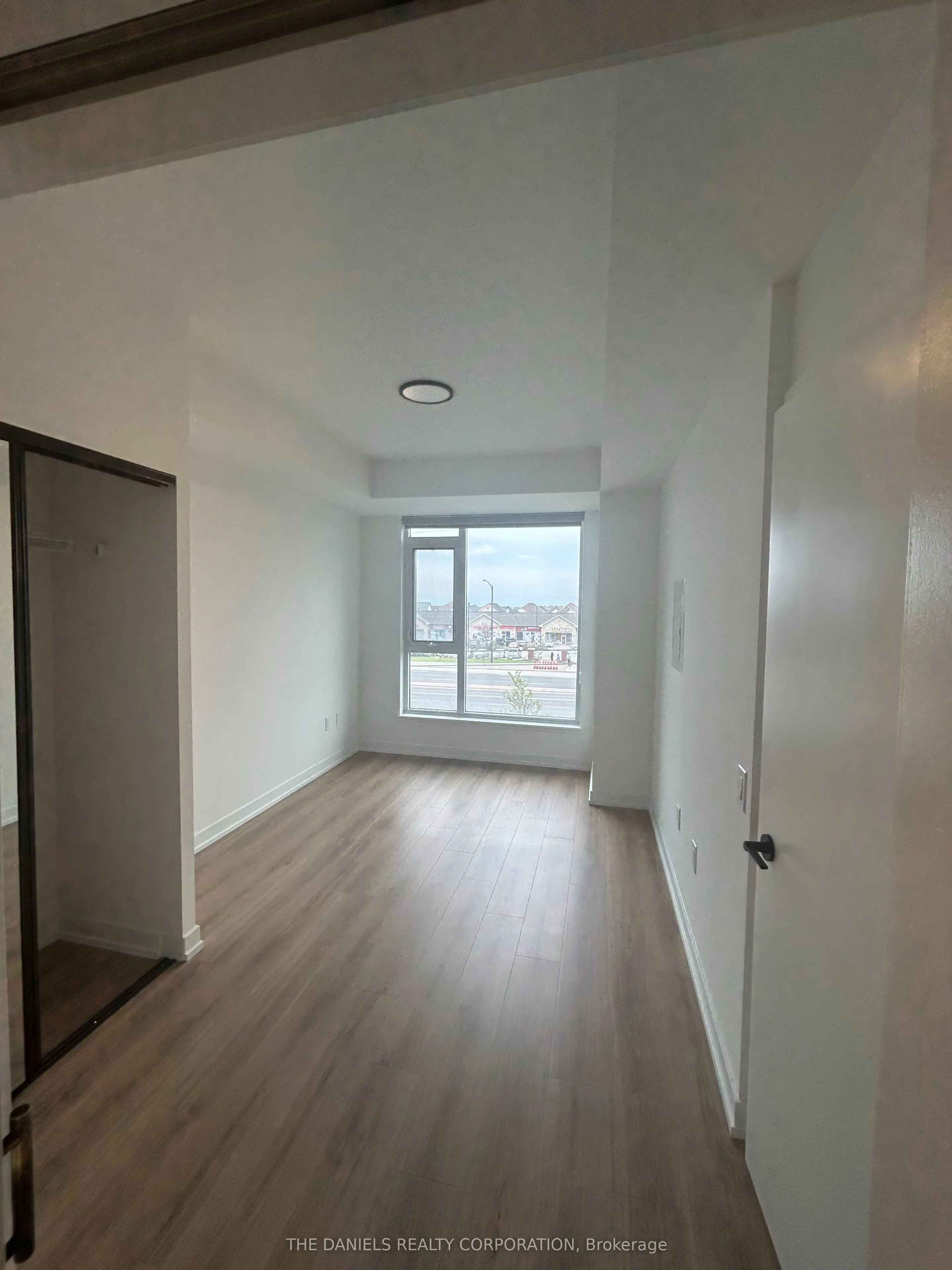 10 Lagerfeld Drive, #208