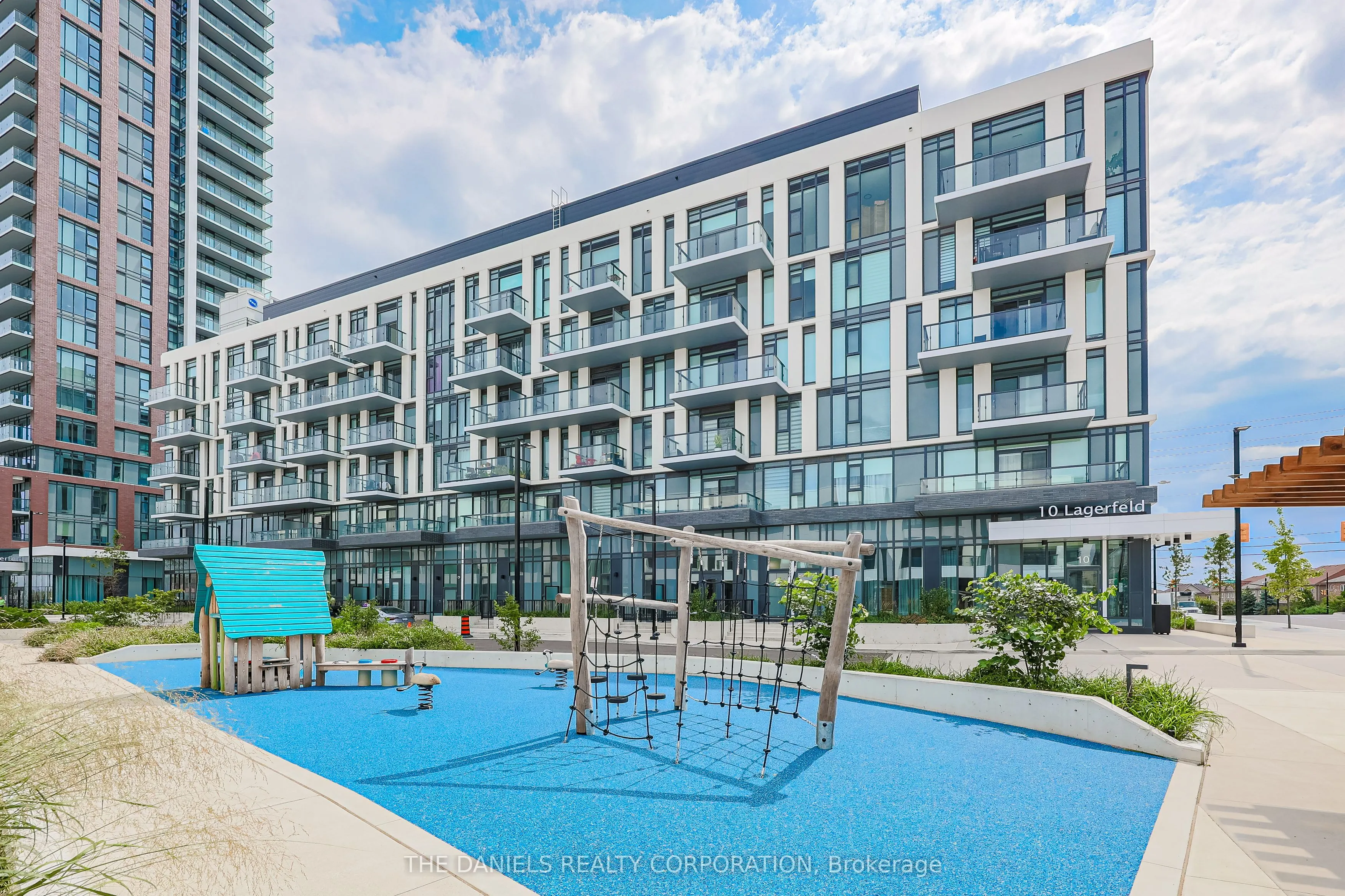 10 Lagerfeld Drive, #208