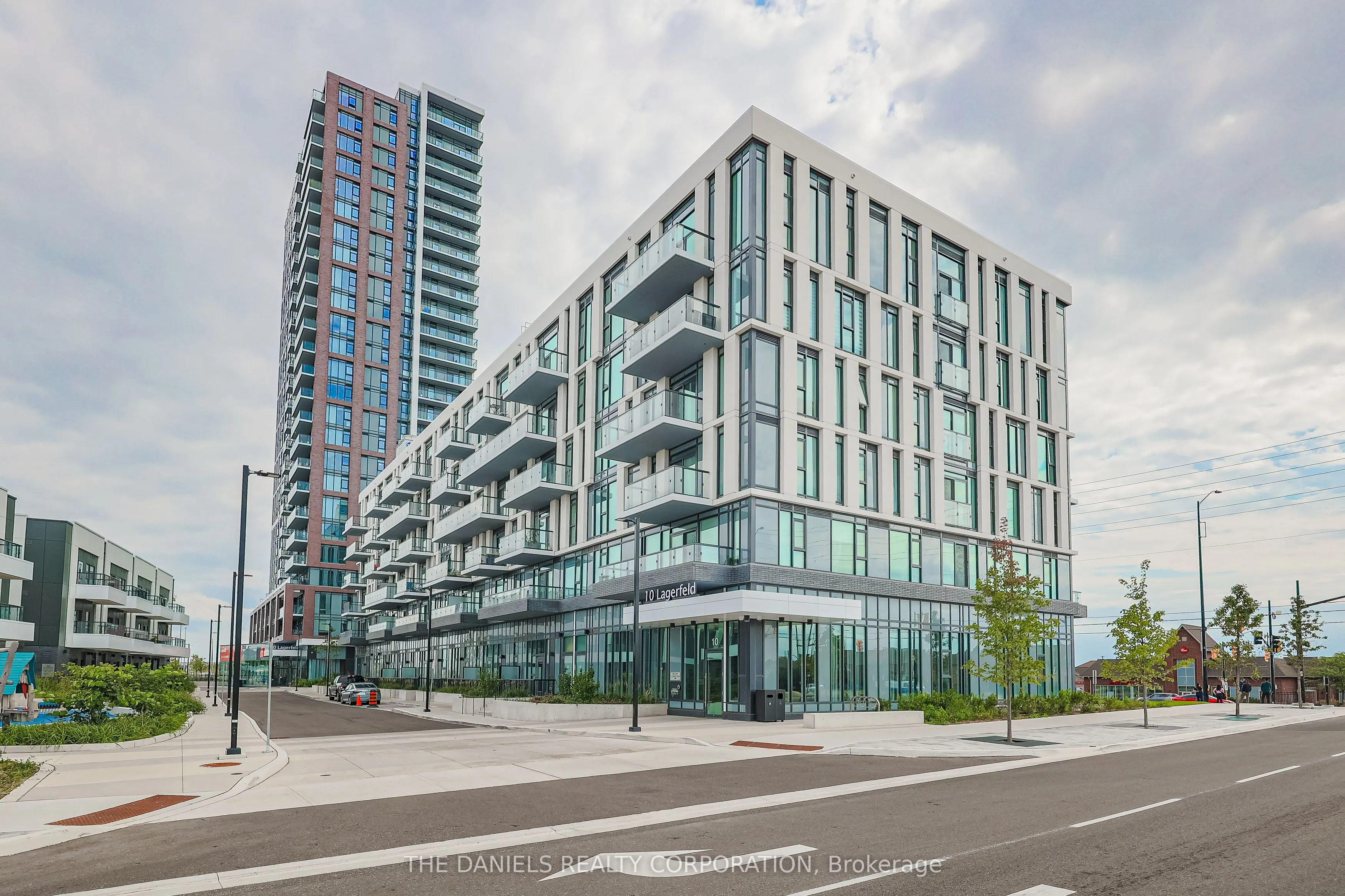 10 Lagerfeld Drive, #208