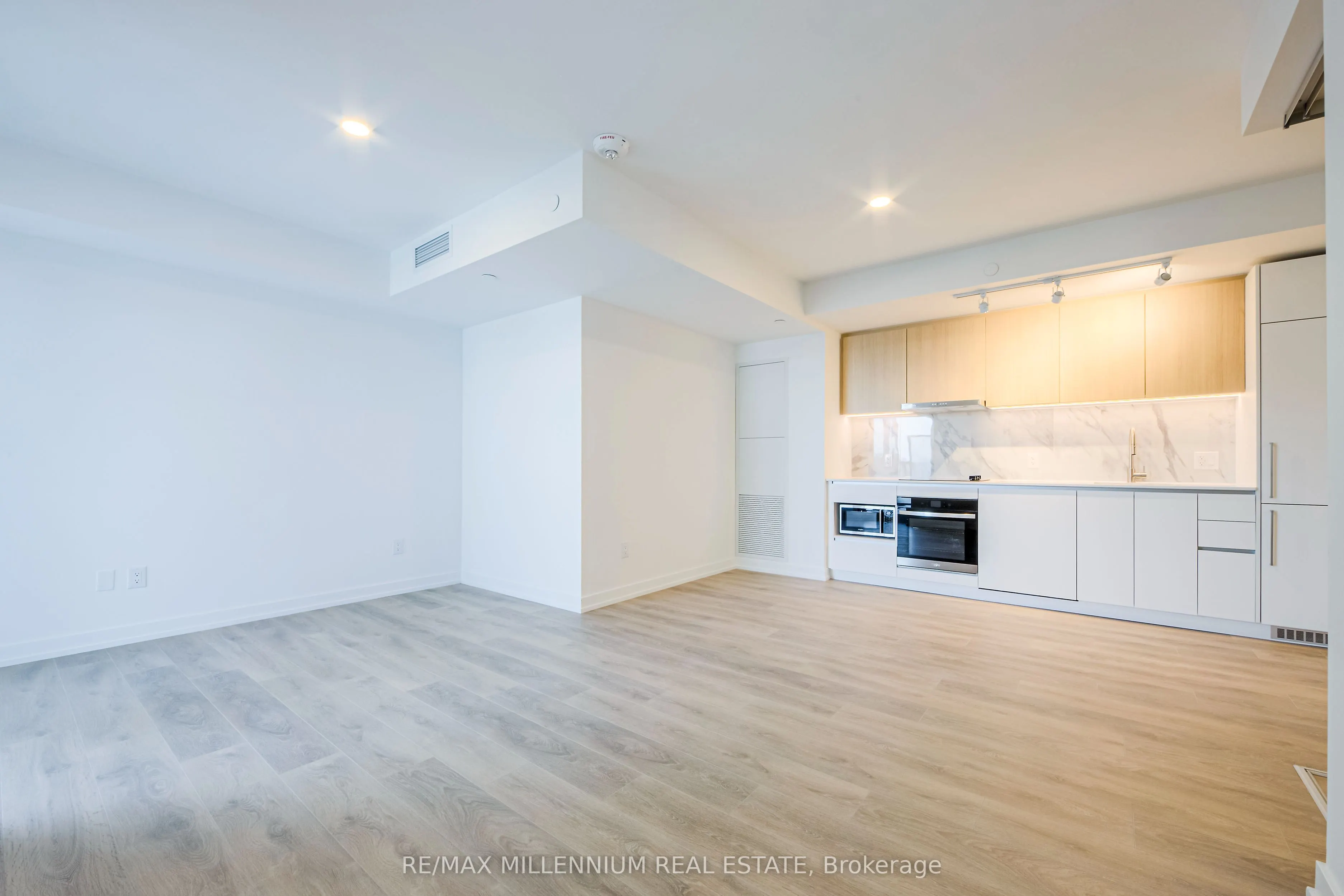 1100 Sheppard Avenue W, #1133