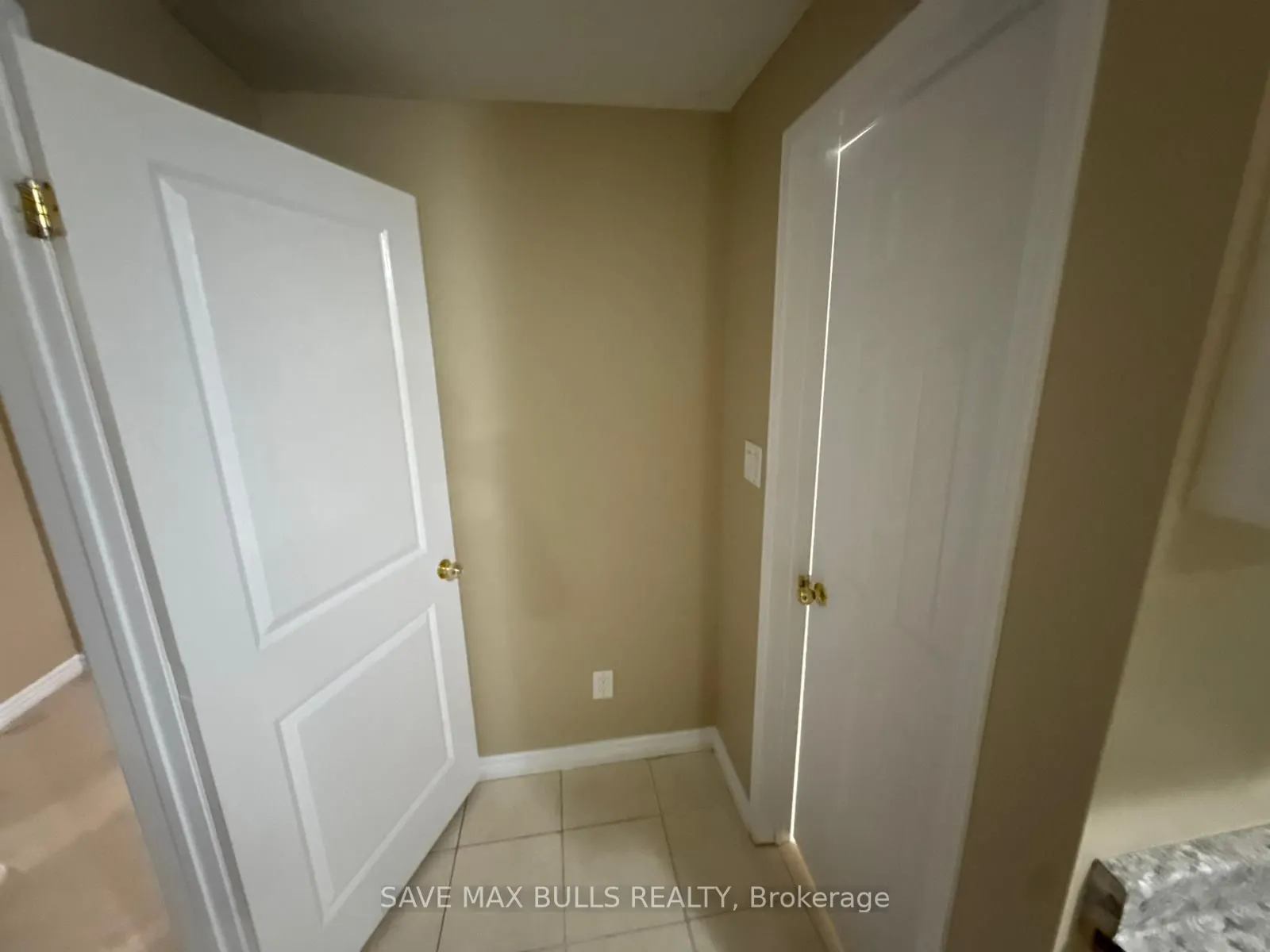 652 Lott Crescent, #Basement