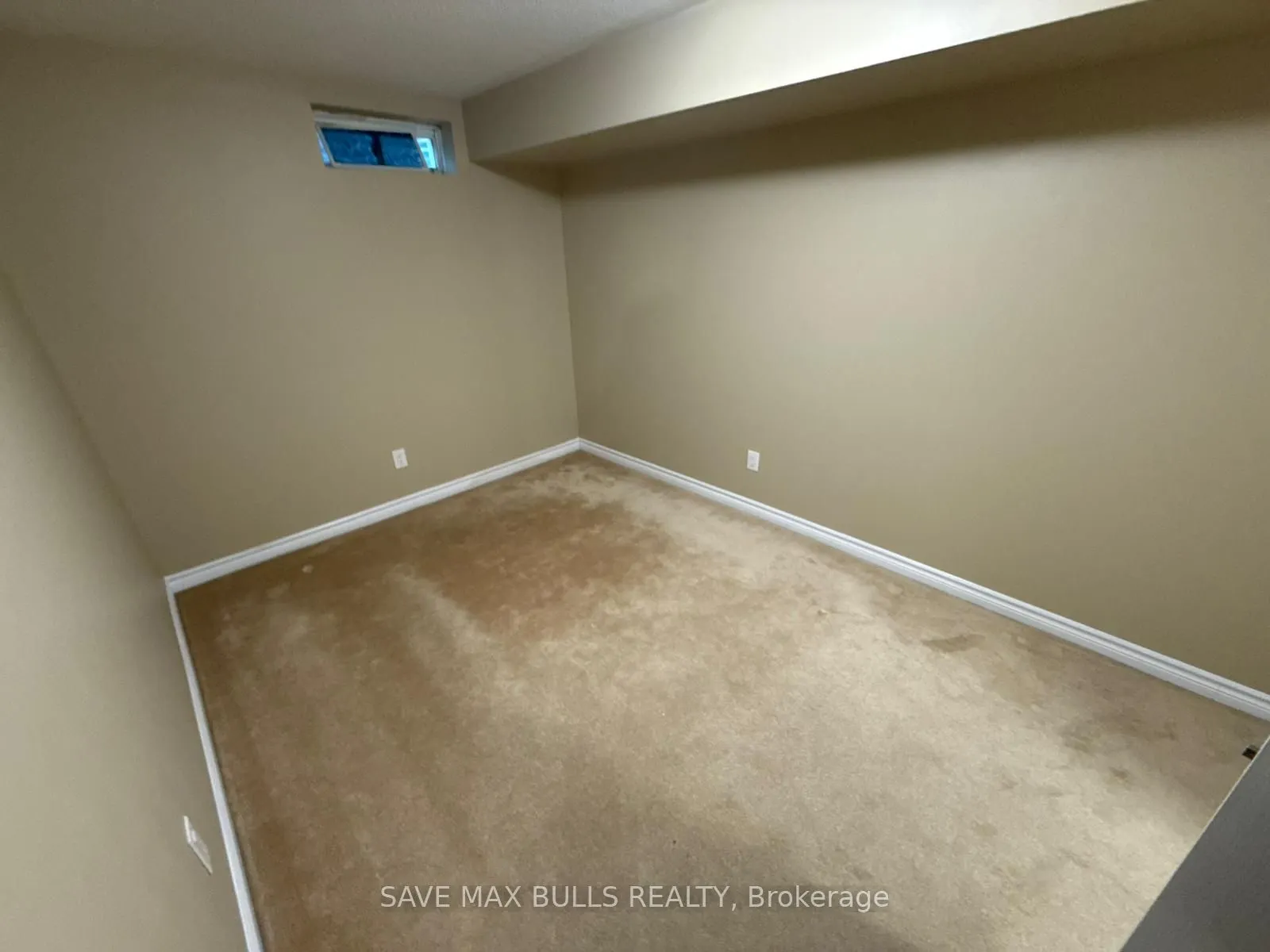 652 Lott Crescent, #Basement