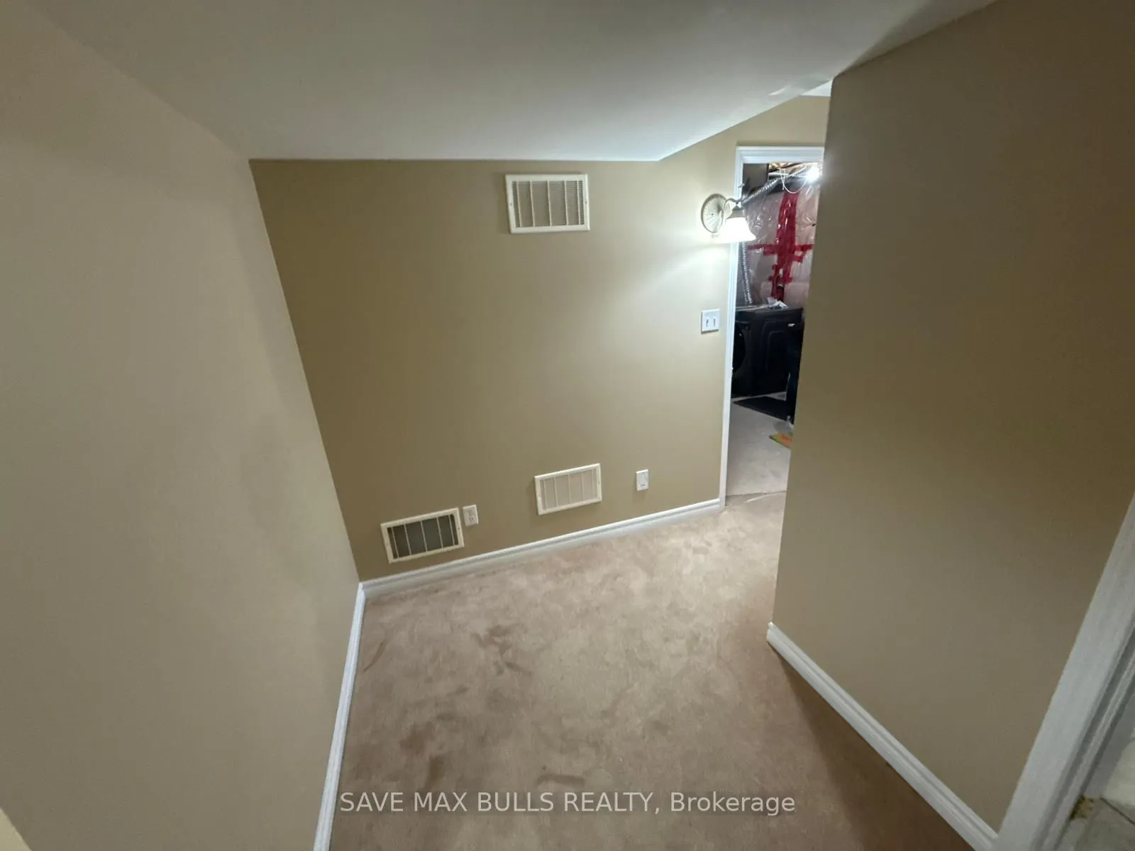 652 Lott Crescent, #Basement