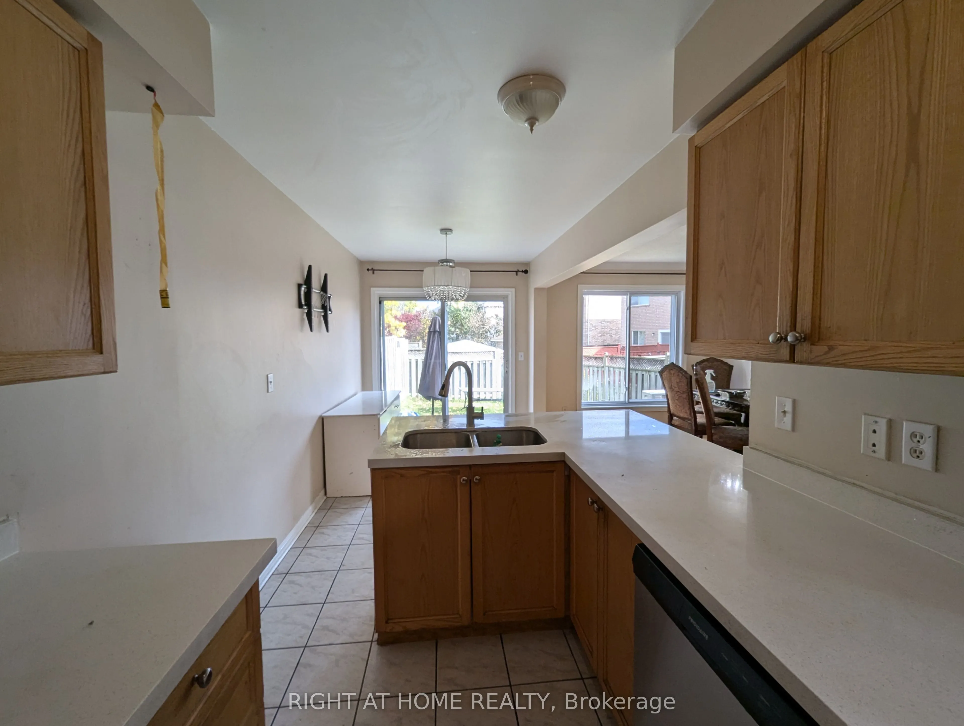 1423 Quest Circle