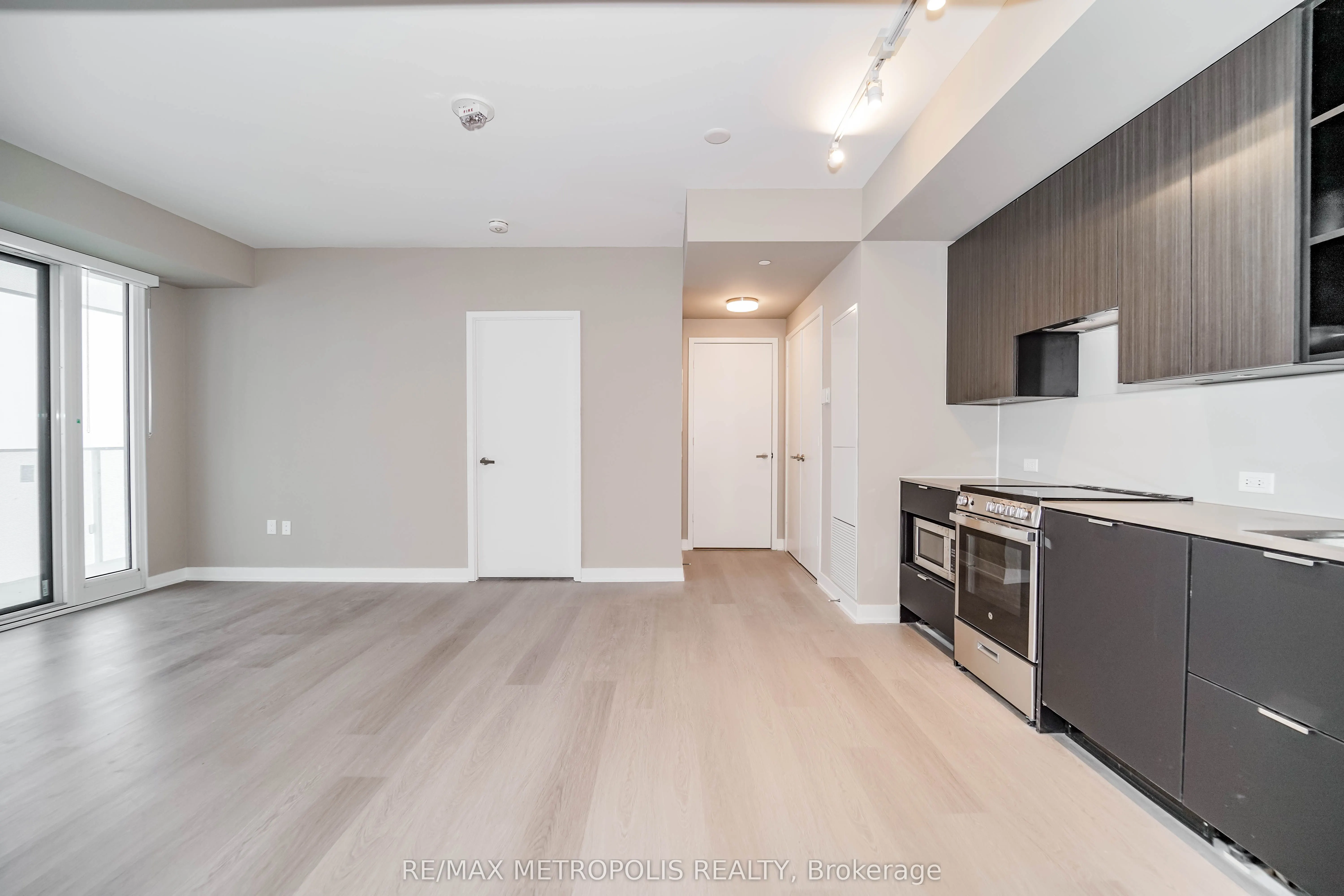 3883 Quartz Road, #3206
