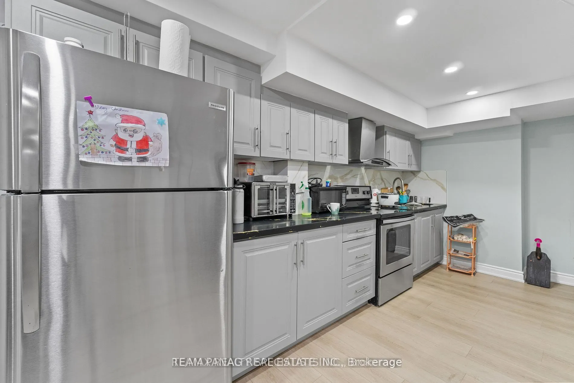 17 Bushberry Road