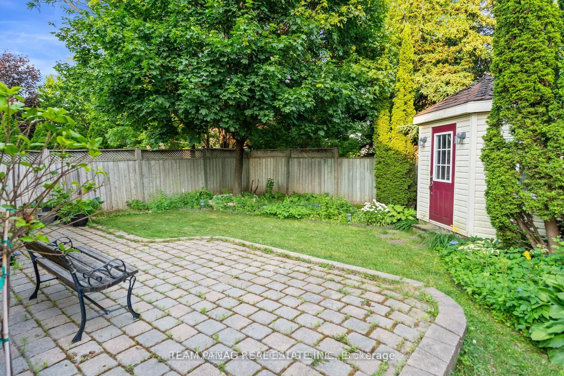 17 Bushberry Road