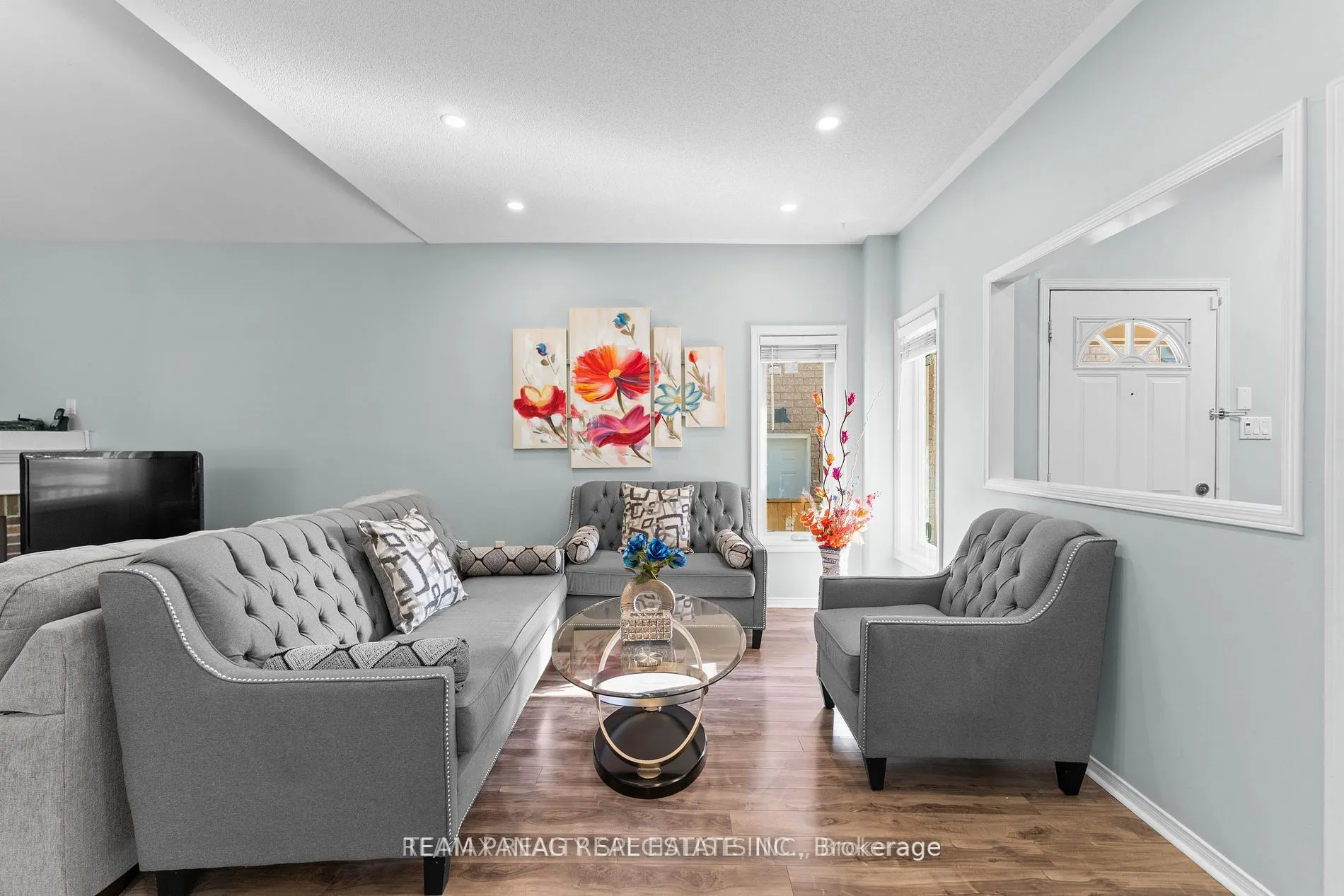 17 Bushberry Road
