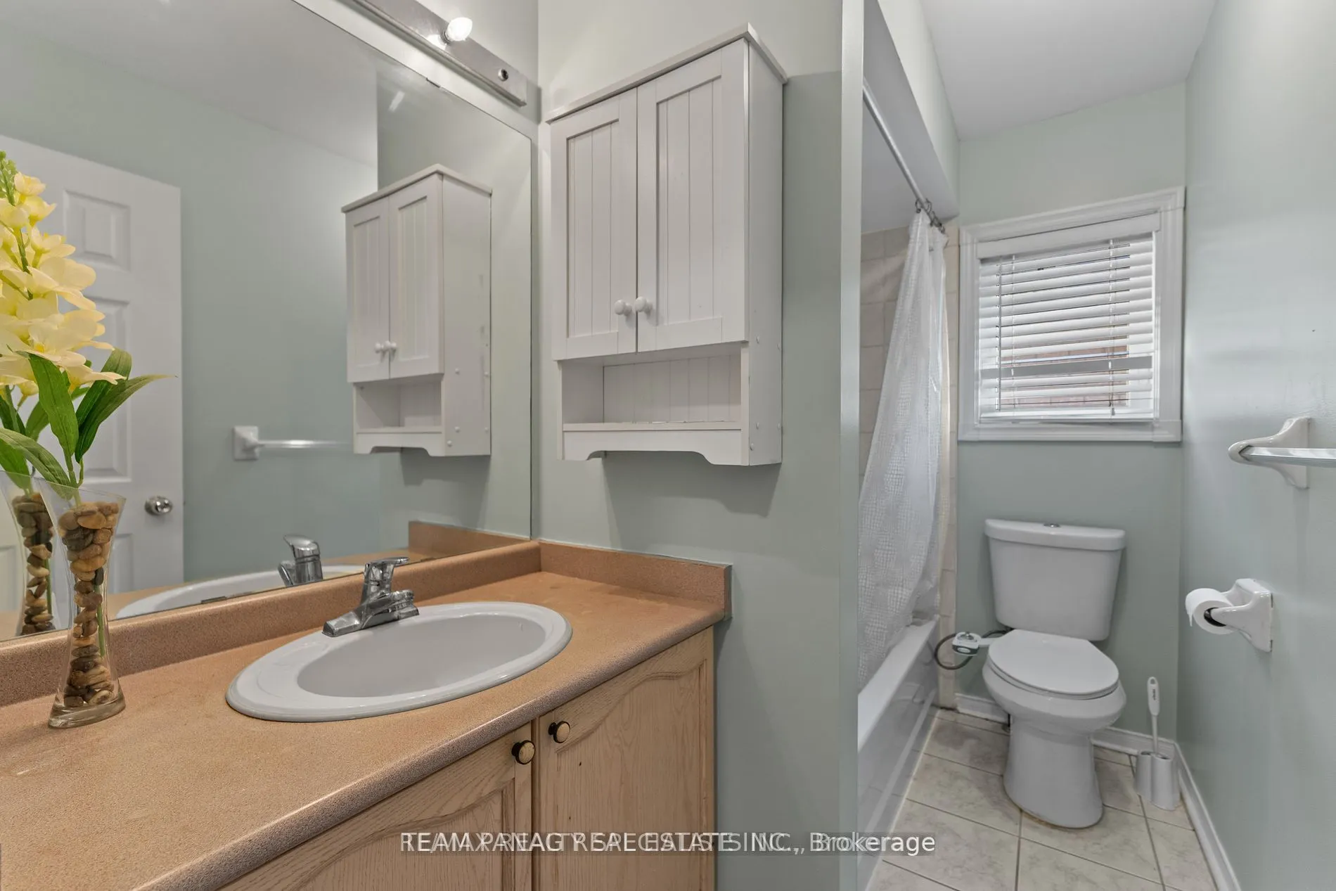 17 Bushberry Road
