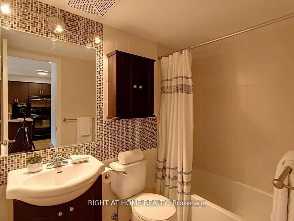 3070 Rotary Way N, #109