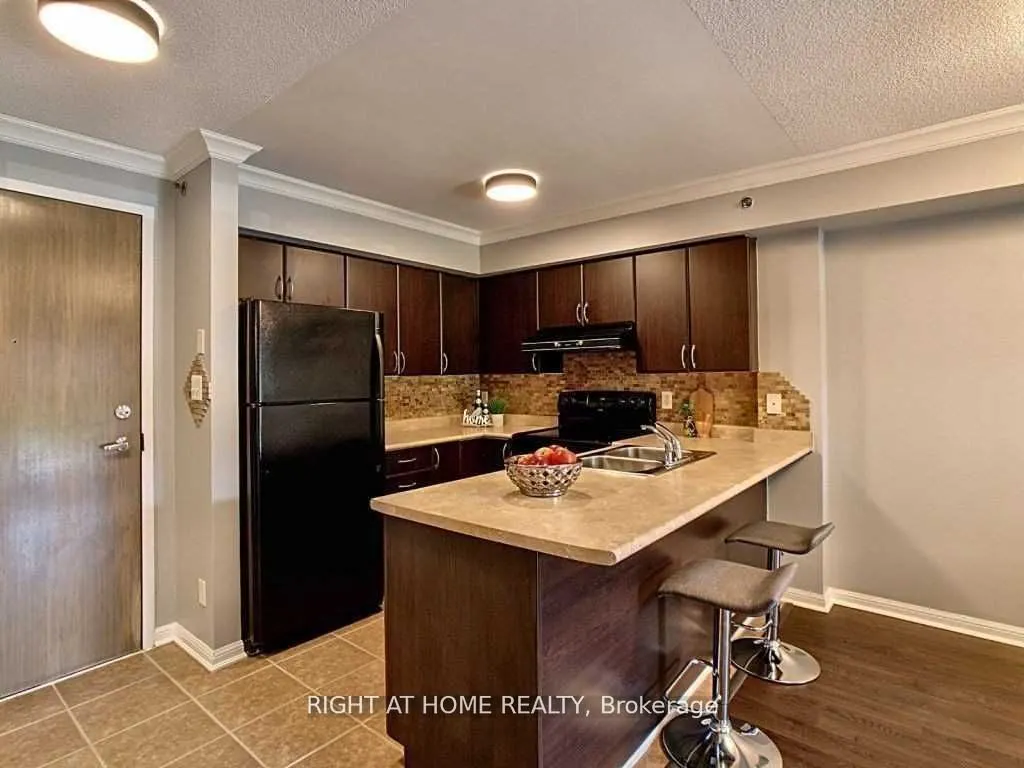 3070 Rotary Way N, #109