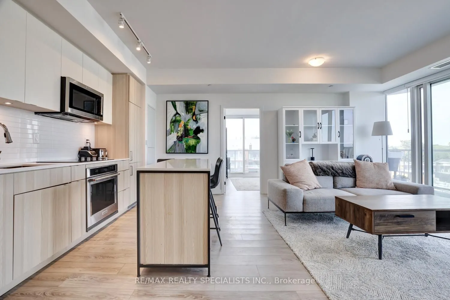 220 Missinnihe Way, #604