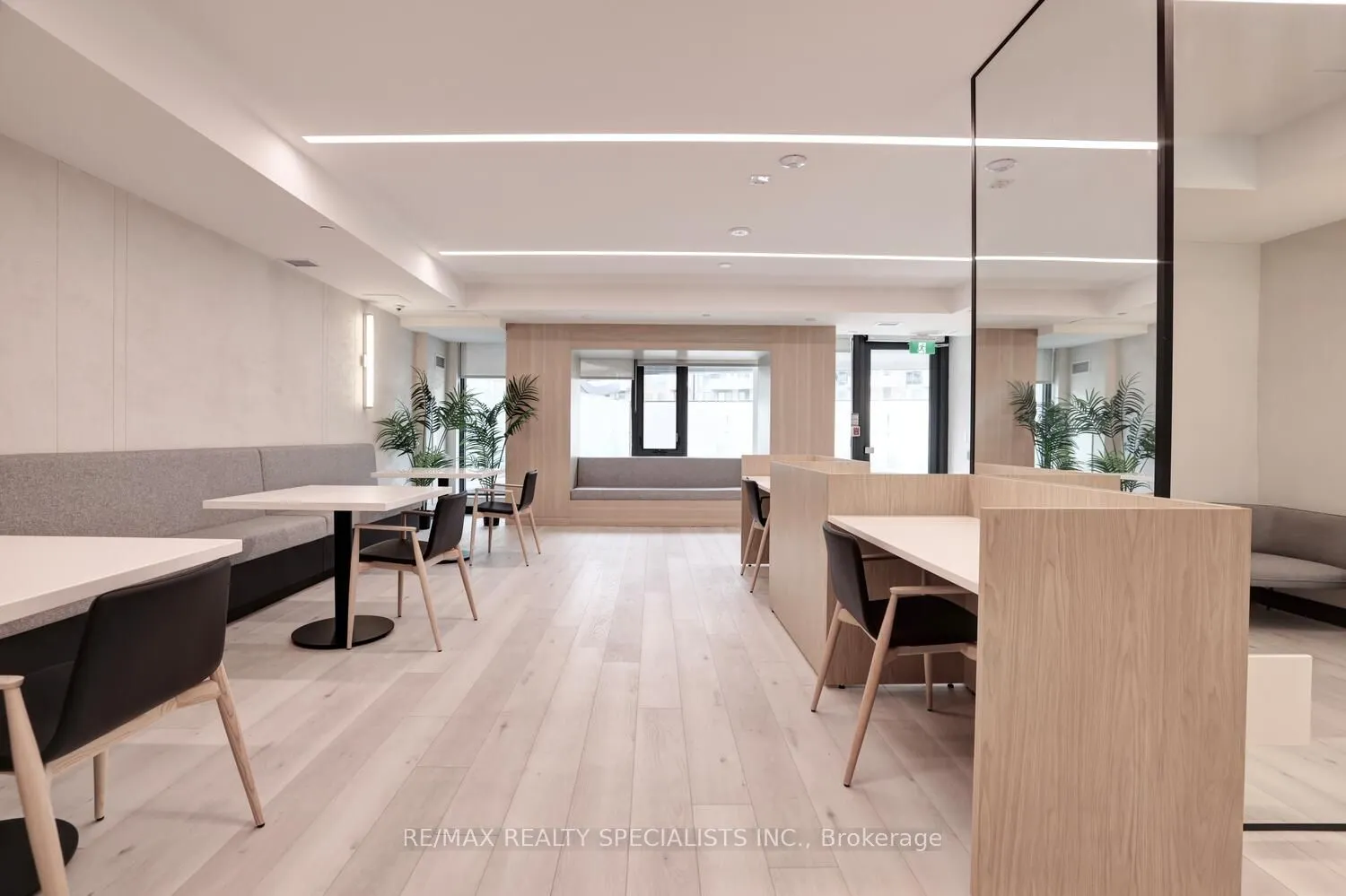 220 Missinnihe Way, #604