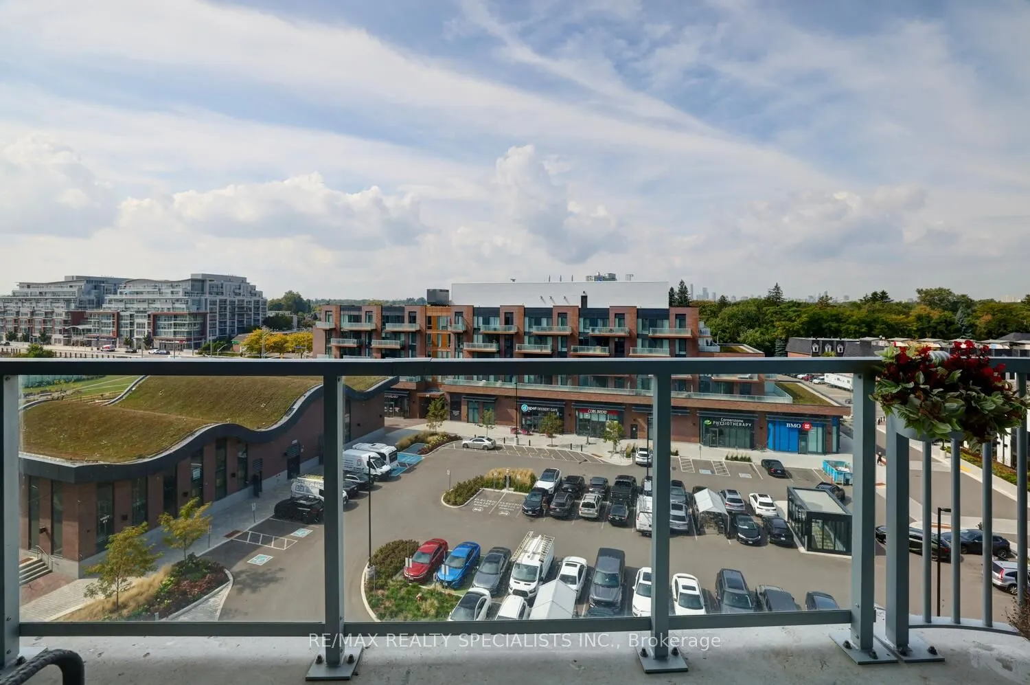 220 Missinnihe Way, #604