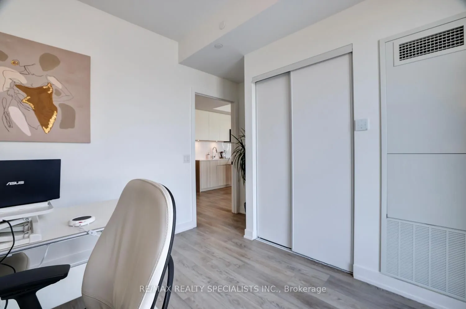 220 Missinnihe Way, #604