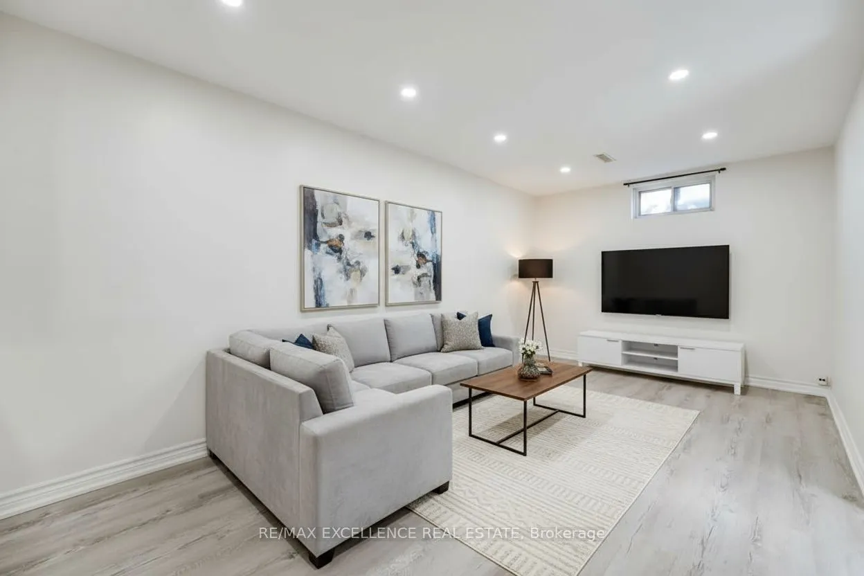 7556 Wildfern Drive