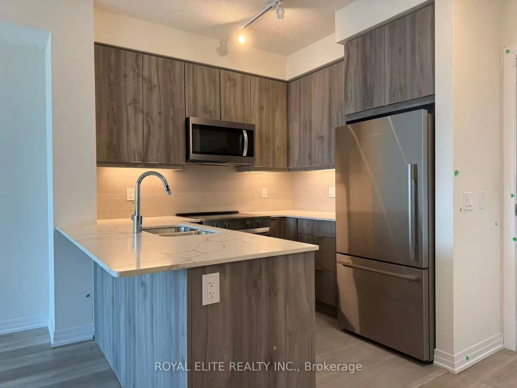 15 Watergarden Drive, #2102