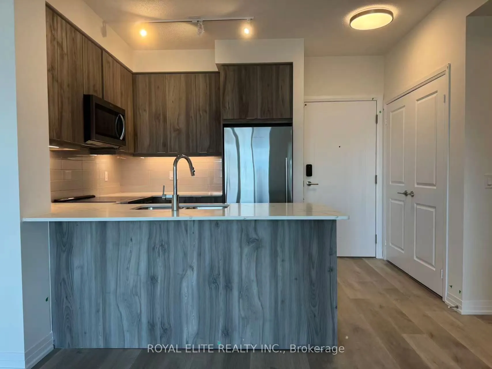 15 Watergarden Drive, #2102