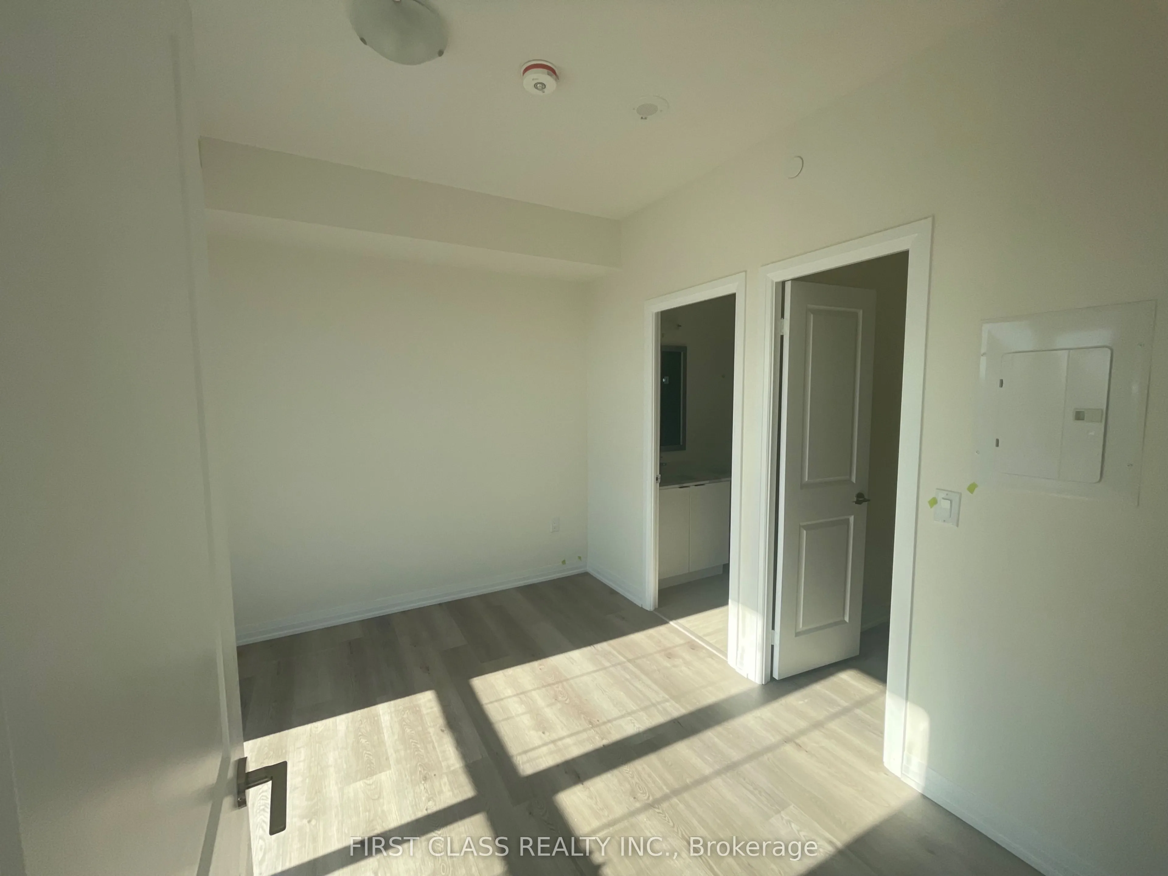 15 Watergarden Drive, #1201