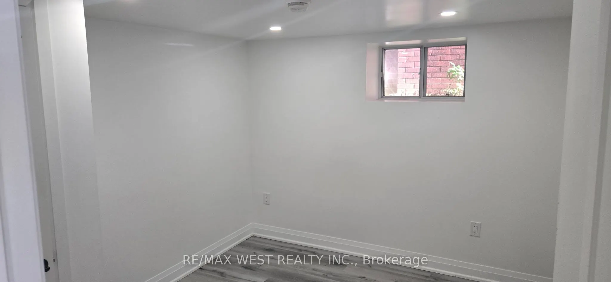450 Glenlake Avenue, #Lower