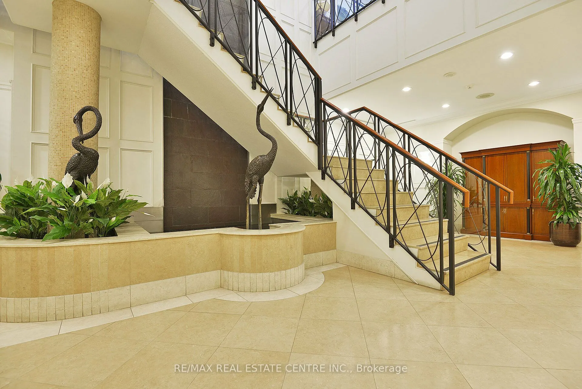 5233 Dundas Street W, #1227