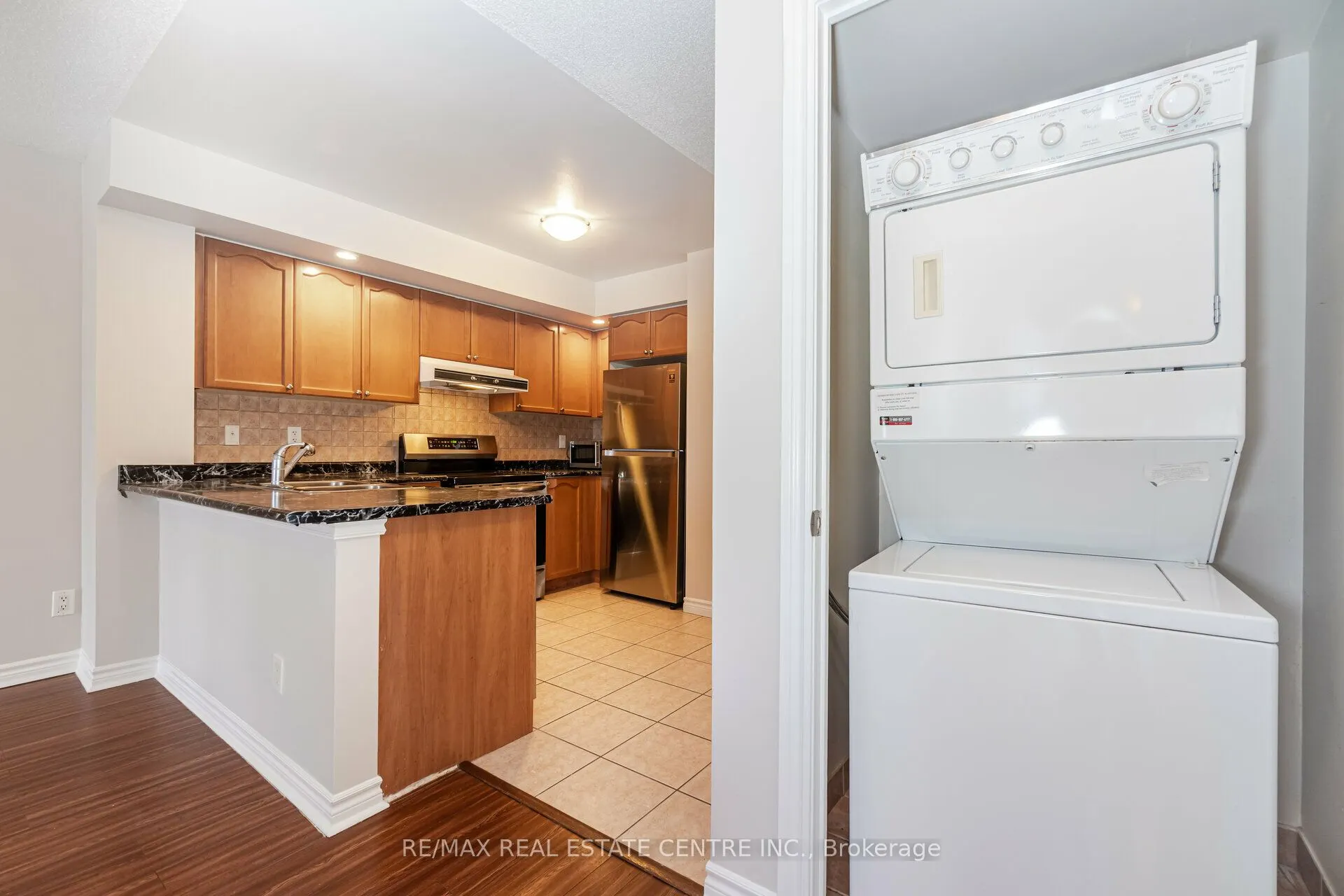 5233 Dundas Street W, #1227