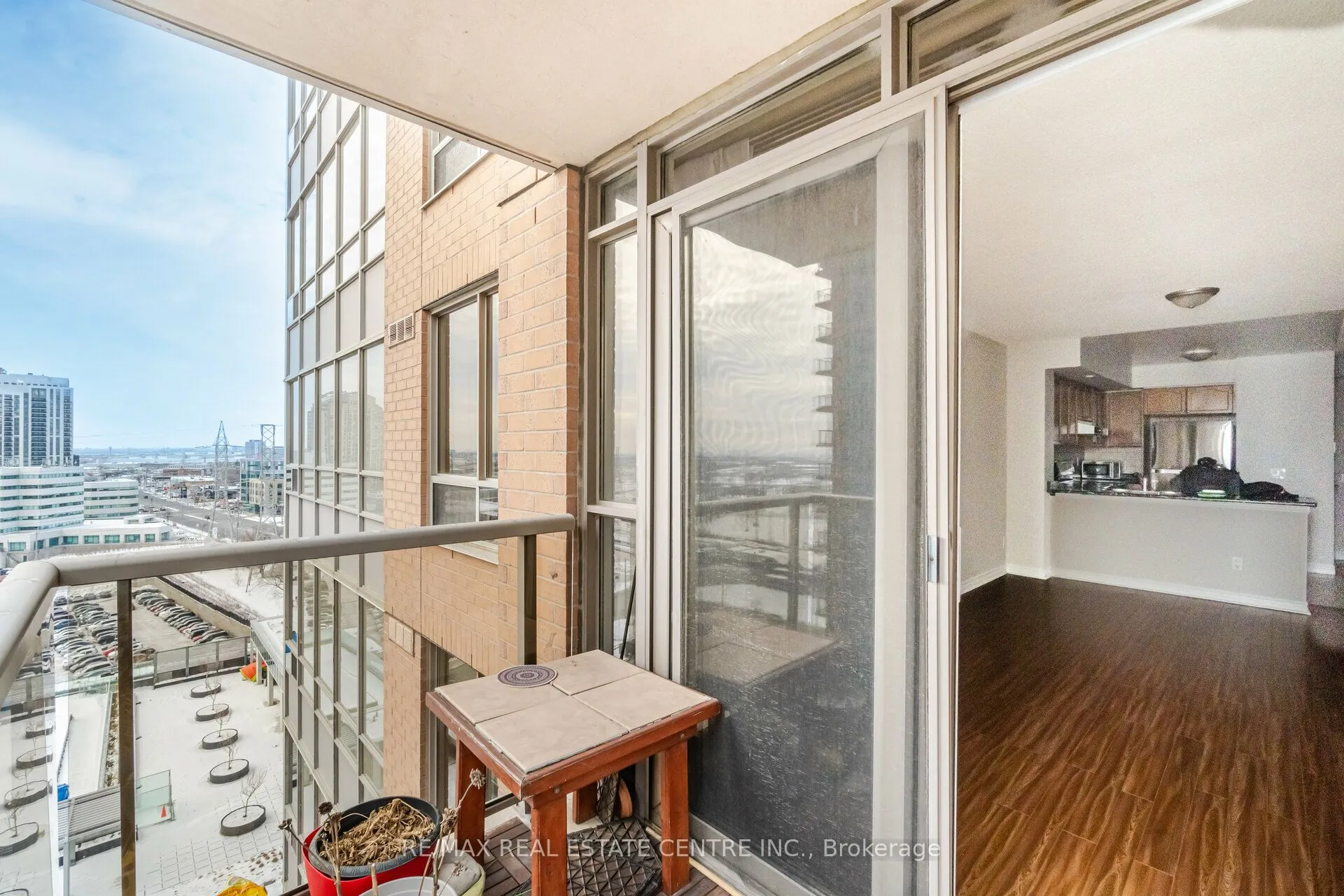 5233 Dundas Street W, #1227