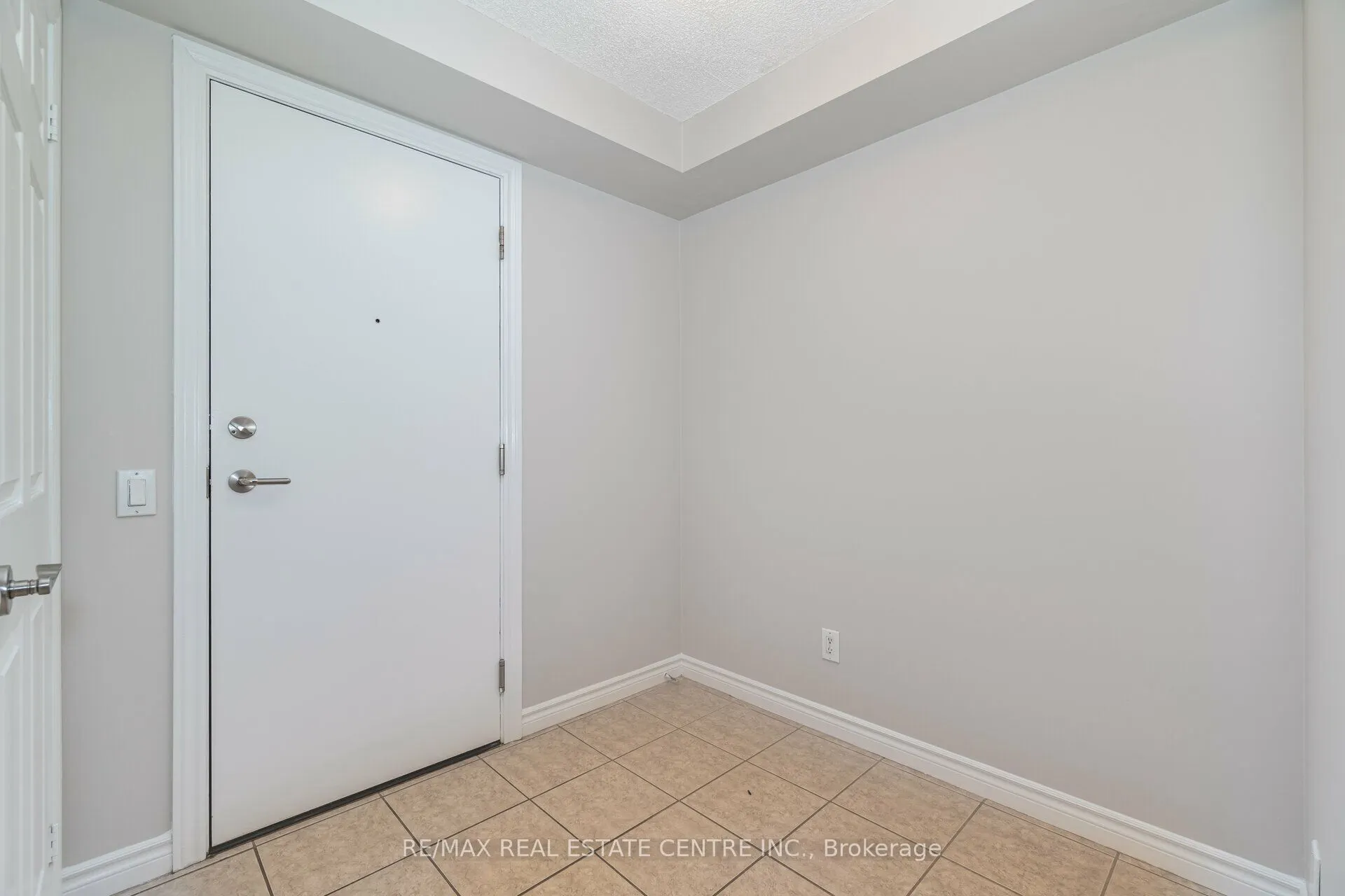 5233 Dundas Street W, #1227