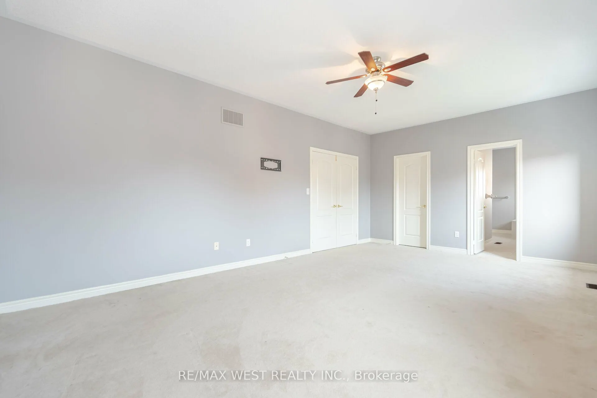 422 Hidden Trail