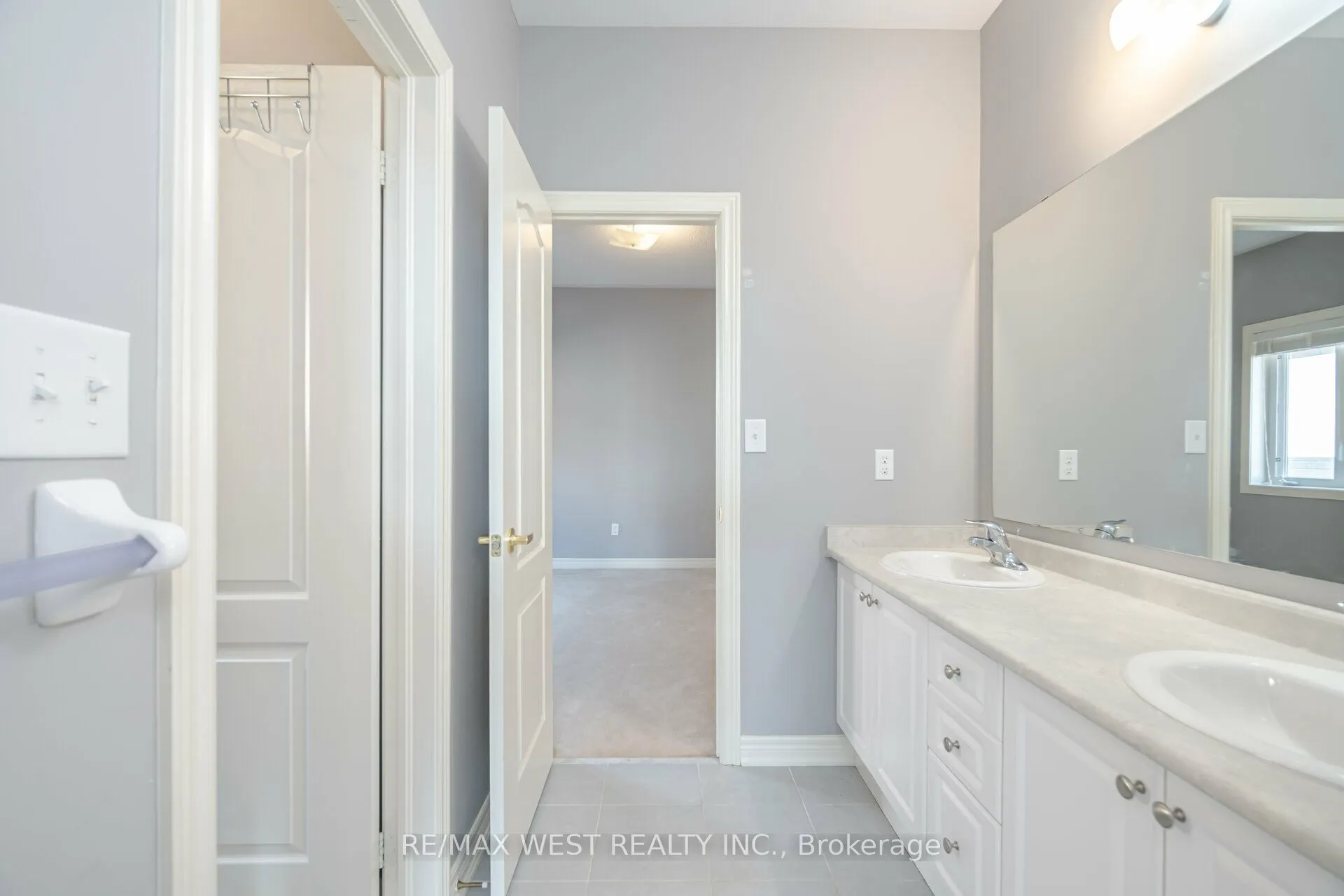 422 Hidden Trail