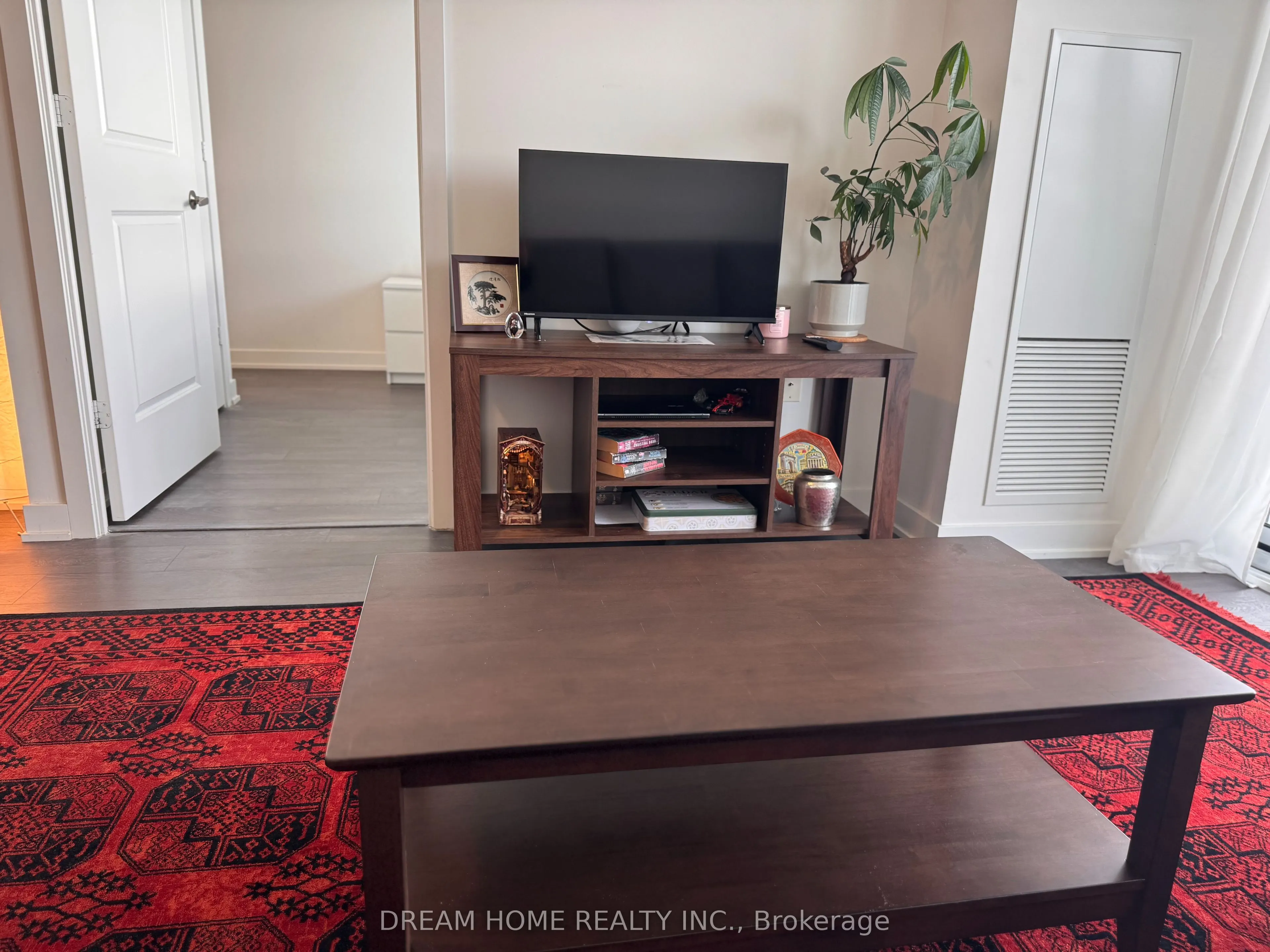 4699 Glen Erin Drive S, #1506