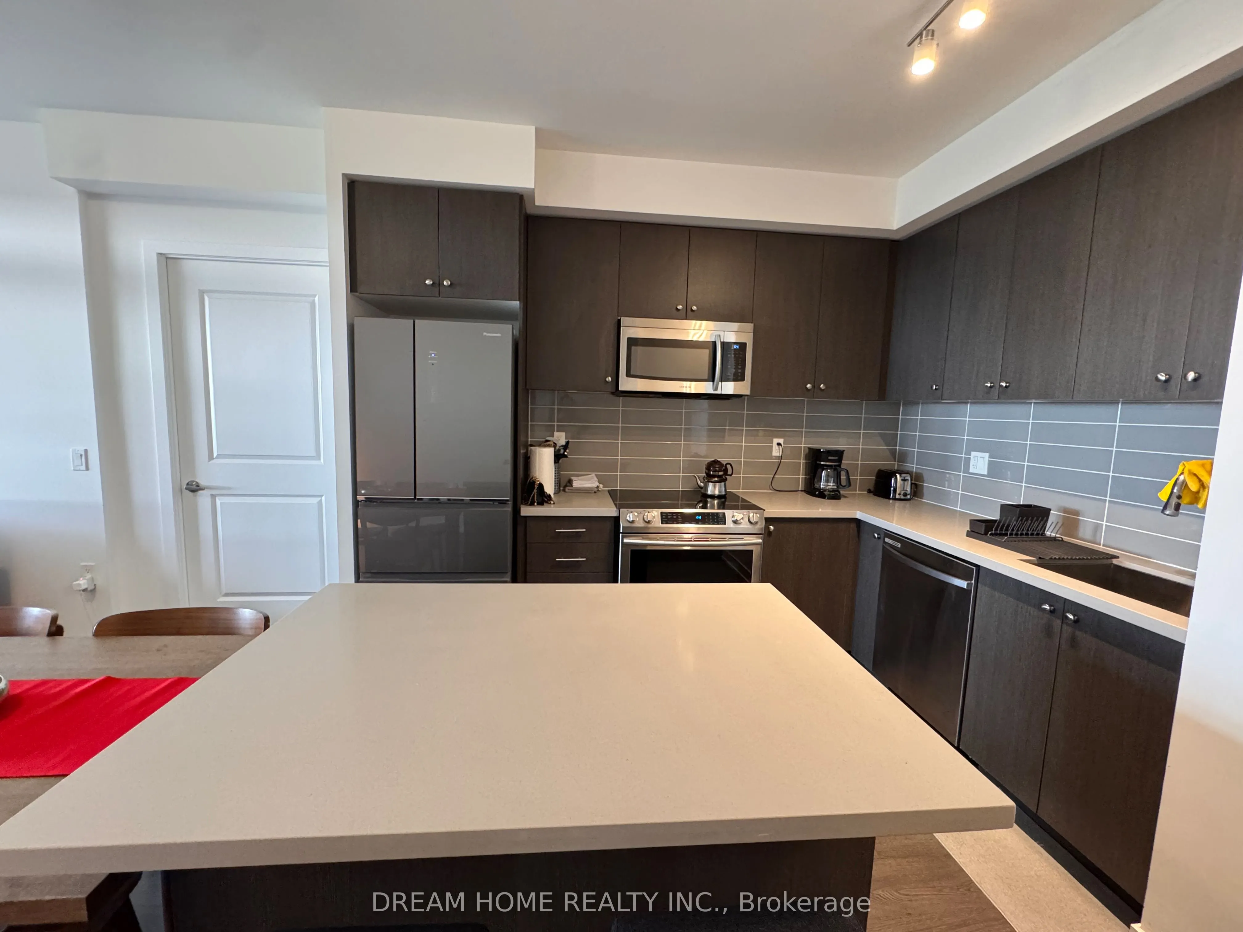 4699 Glen Erin Drive S, #1506