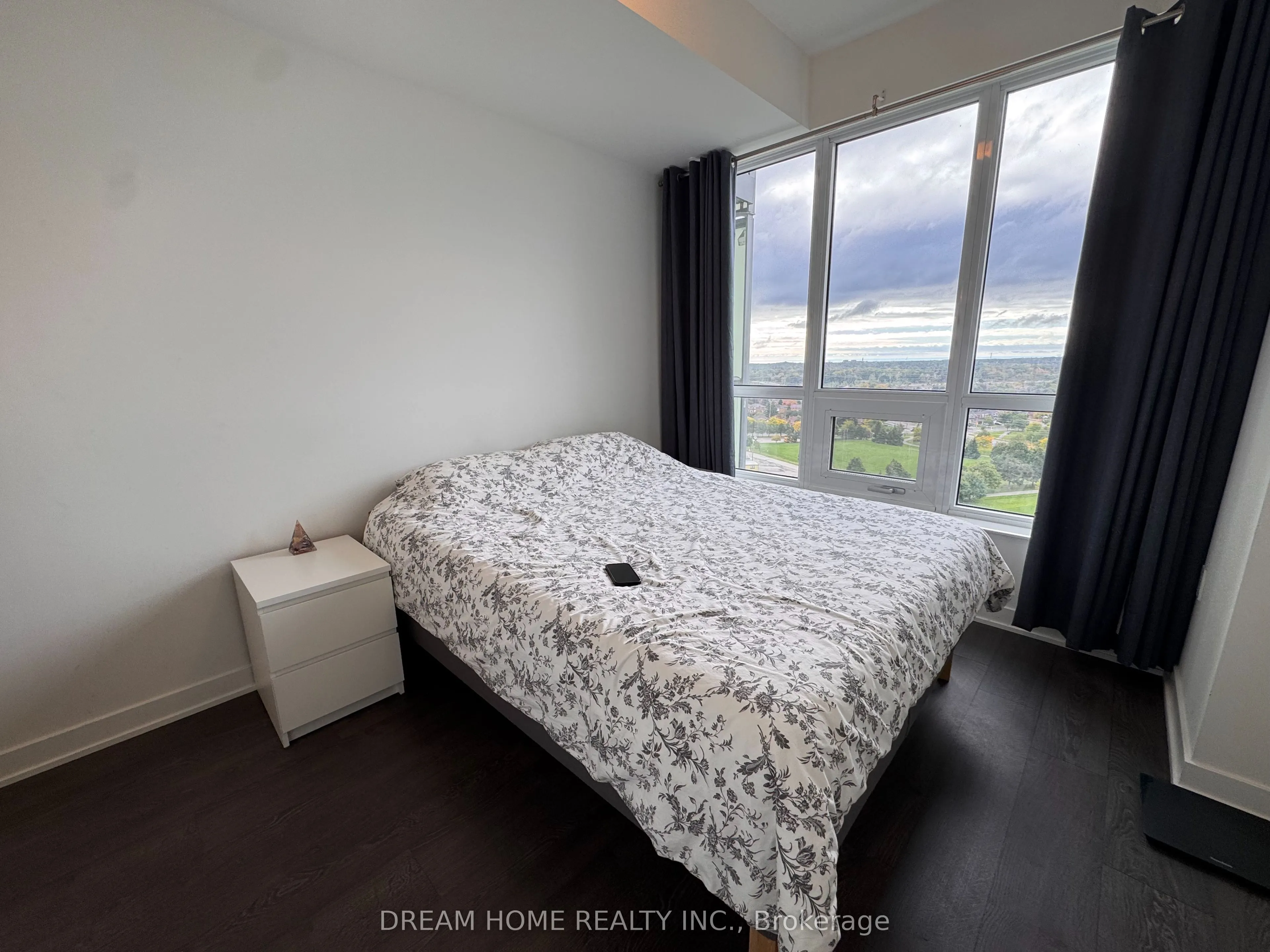4699 Glen Erin Drive S, #1506