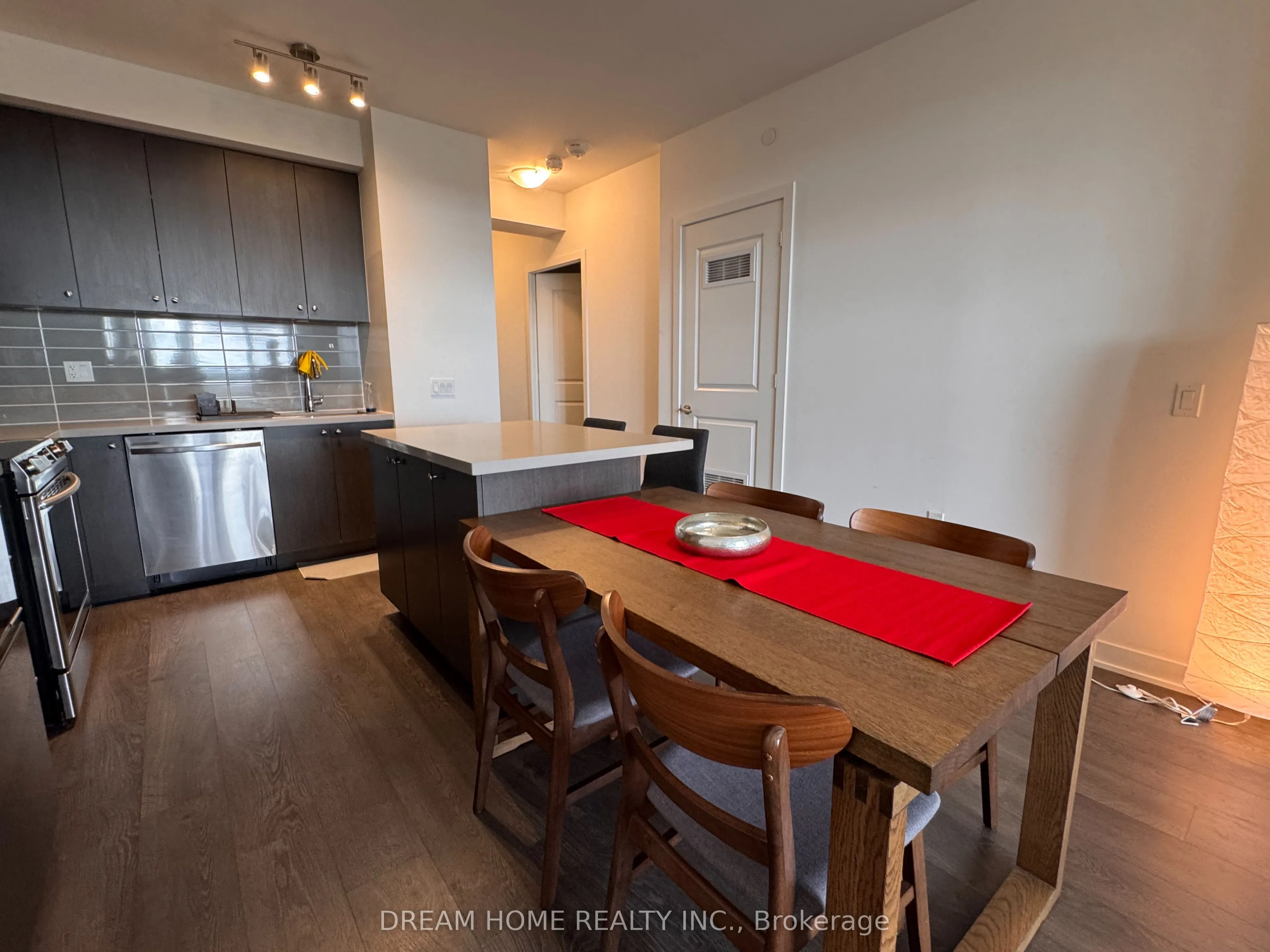 4699 Glen Erin Drive S, #1506