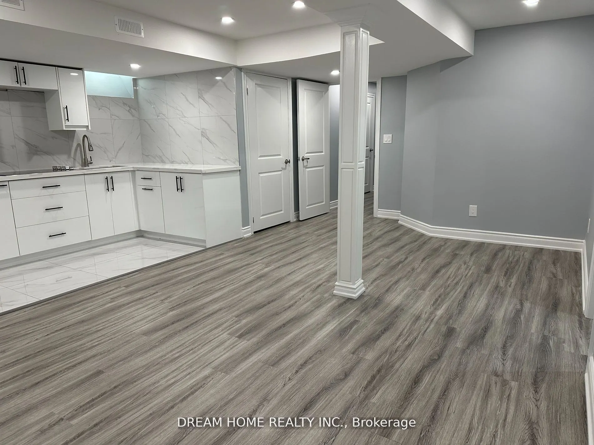 11 Argelia Crescent E