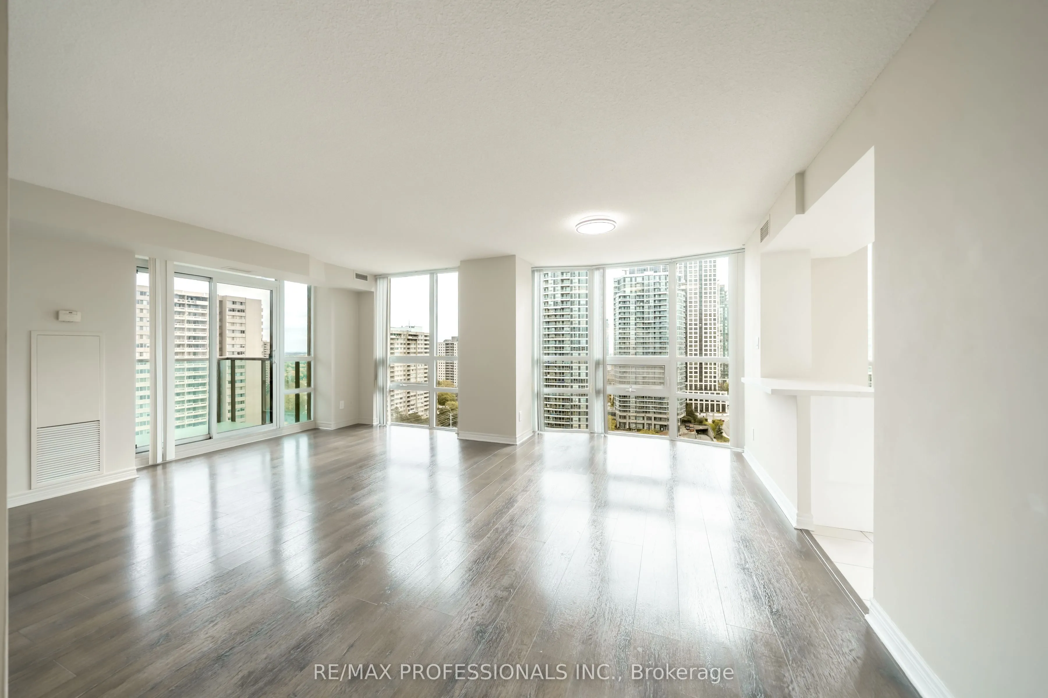 208 Enfield Place, #1703