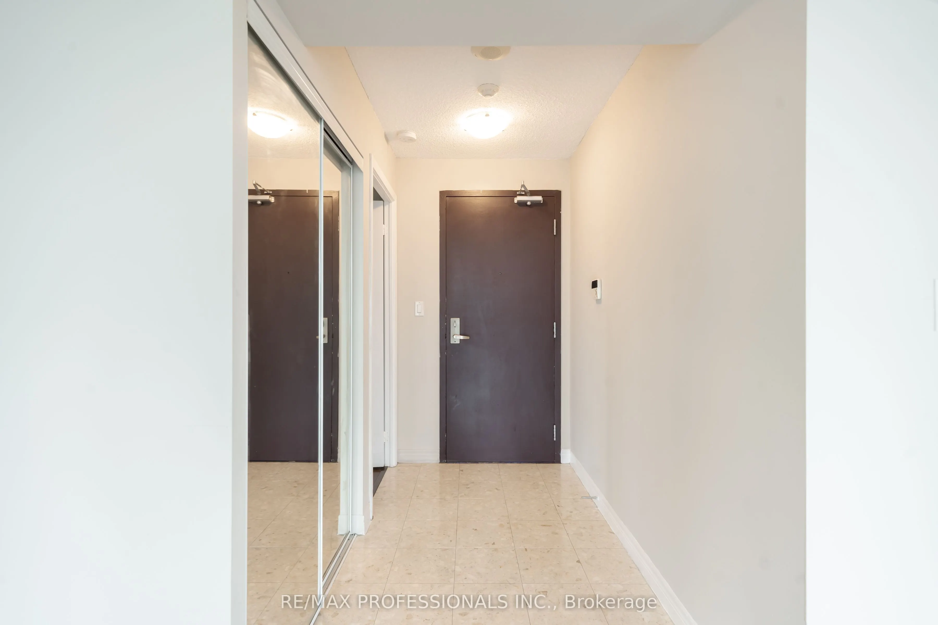 208 Enfield Place, #1703