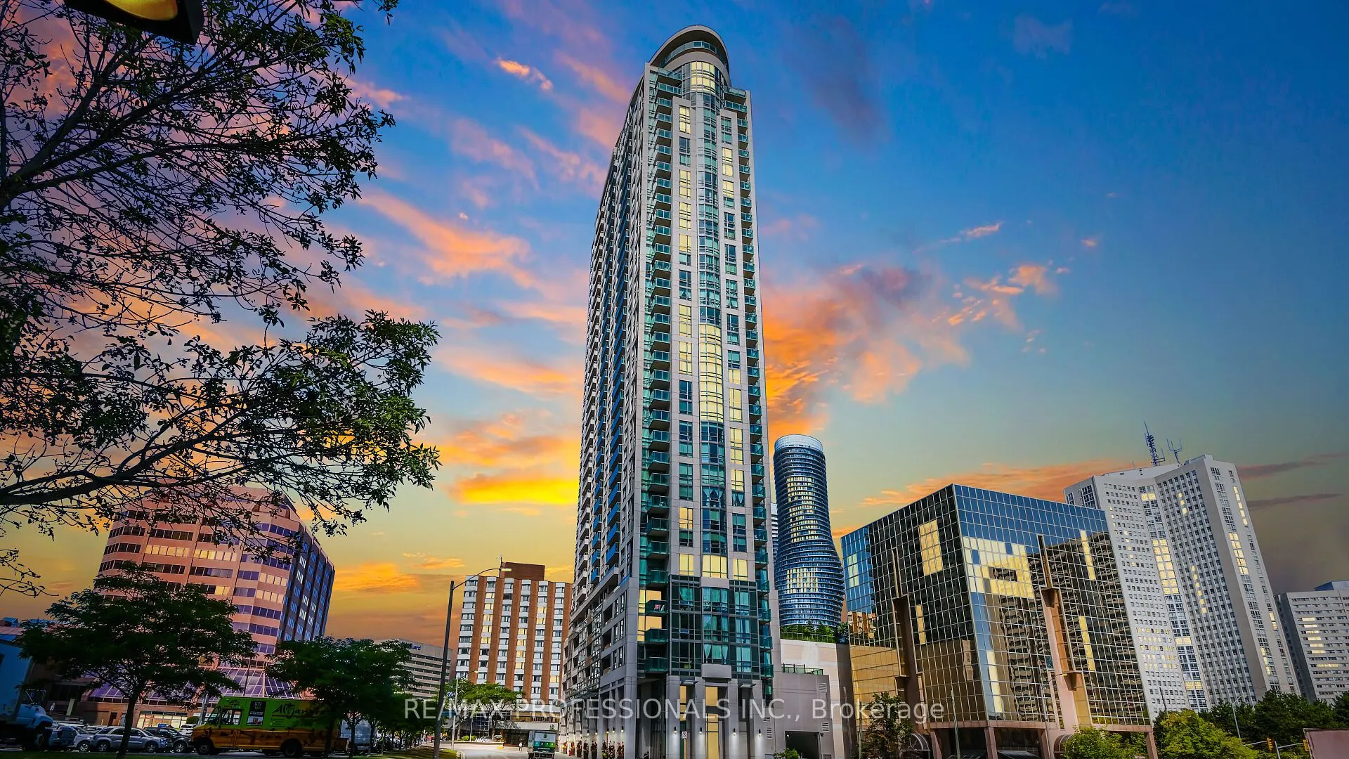 208 Enfield Place, #1703