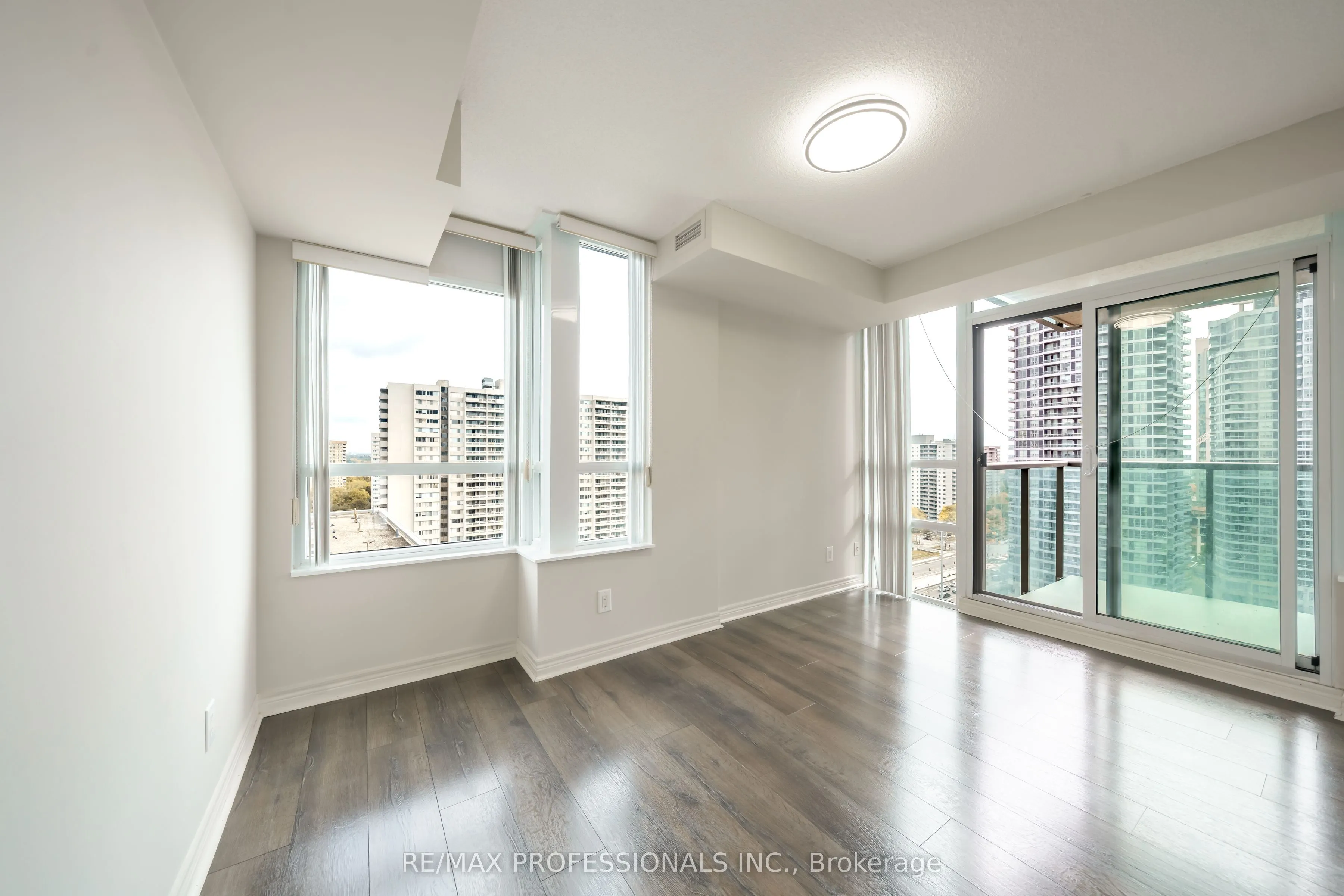 208 Enfield Place, #1703