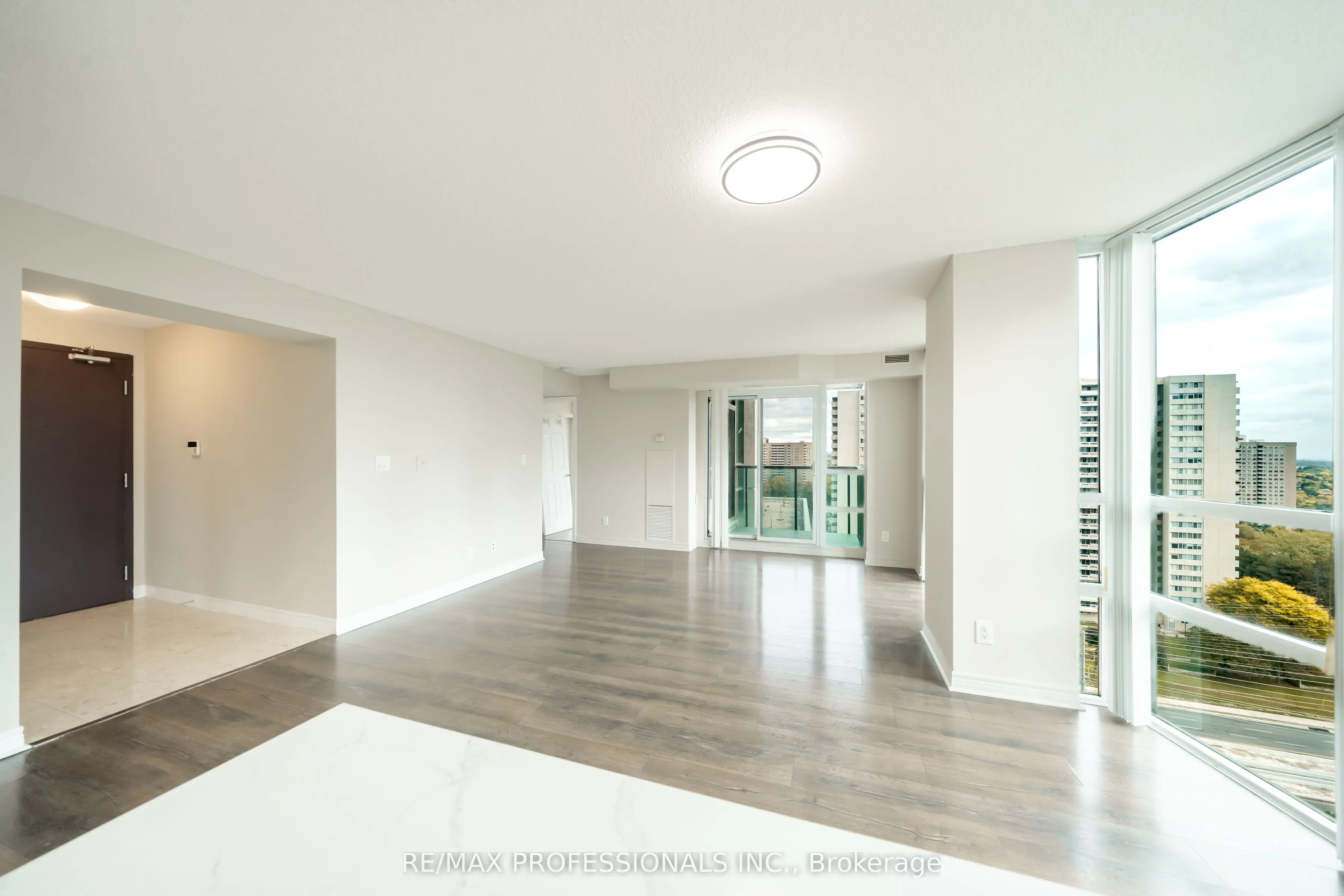 208 Enfield Place, #1703