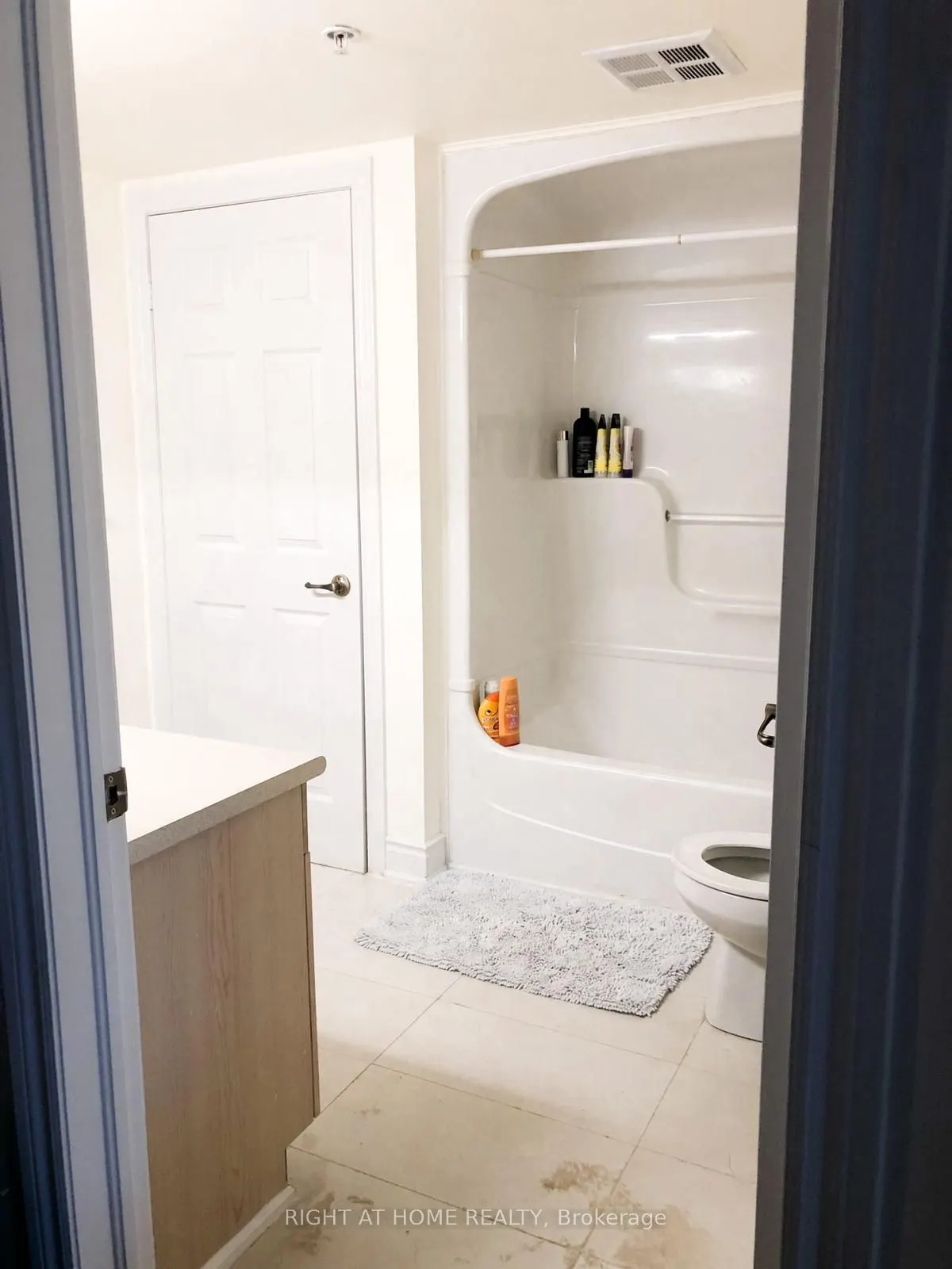1480 Bishops Gate E, #105
