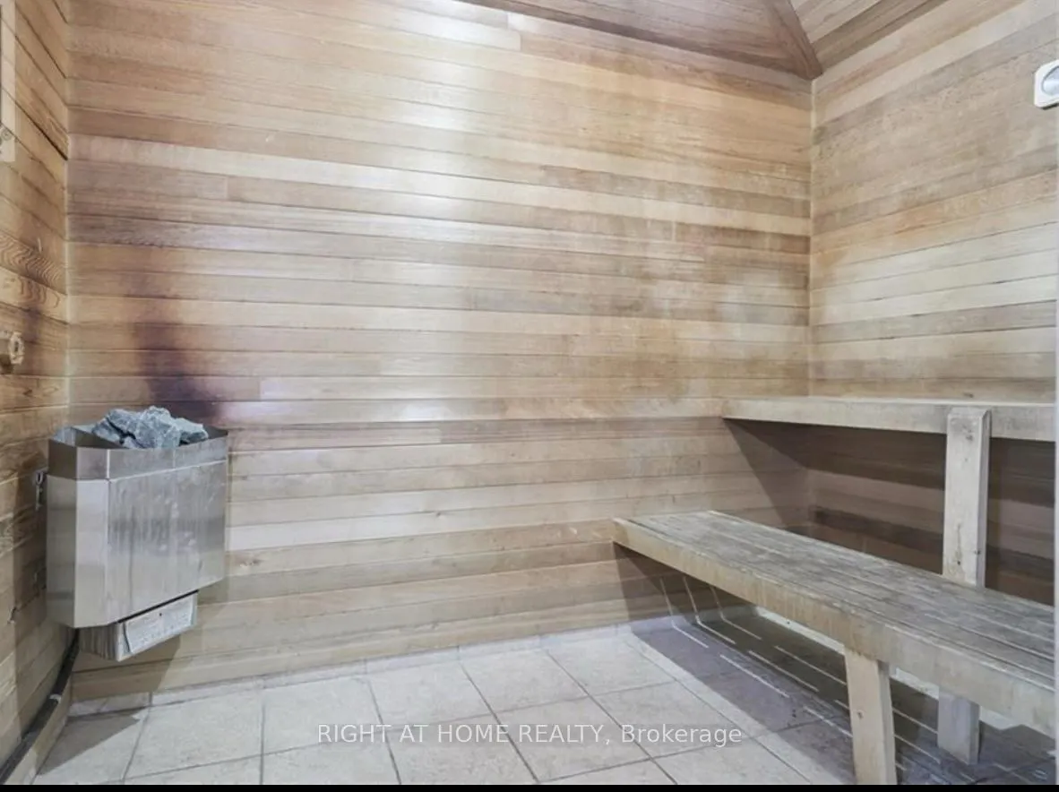 1480 Bishops Gate E, #105